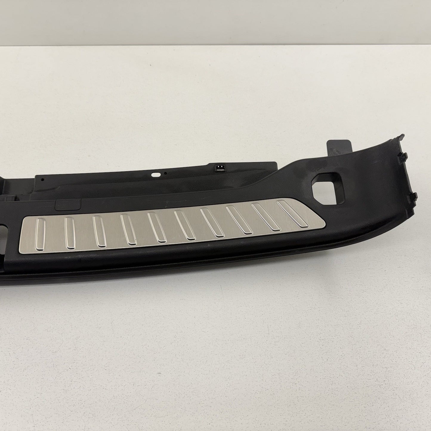 18-24 BMW G01 X3 Rear Tailgate Trunk Sill Scuff Plate Trim Cover Panel OEM
