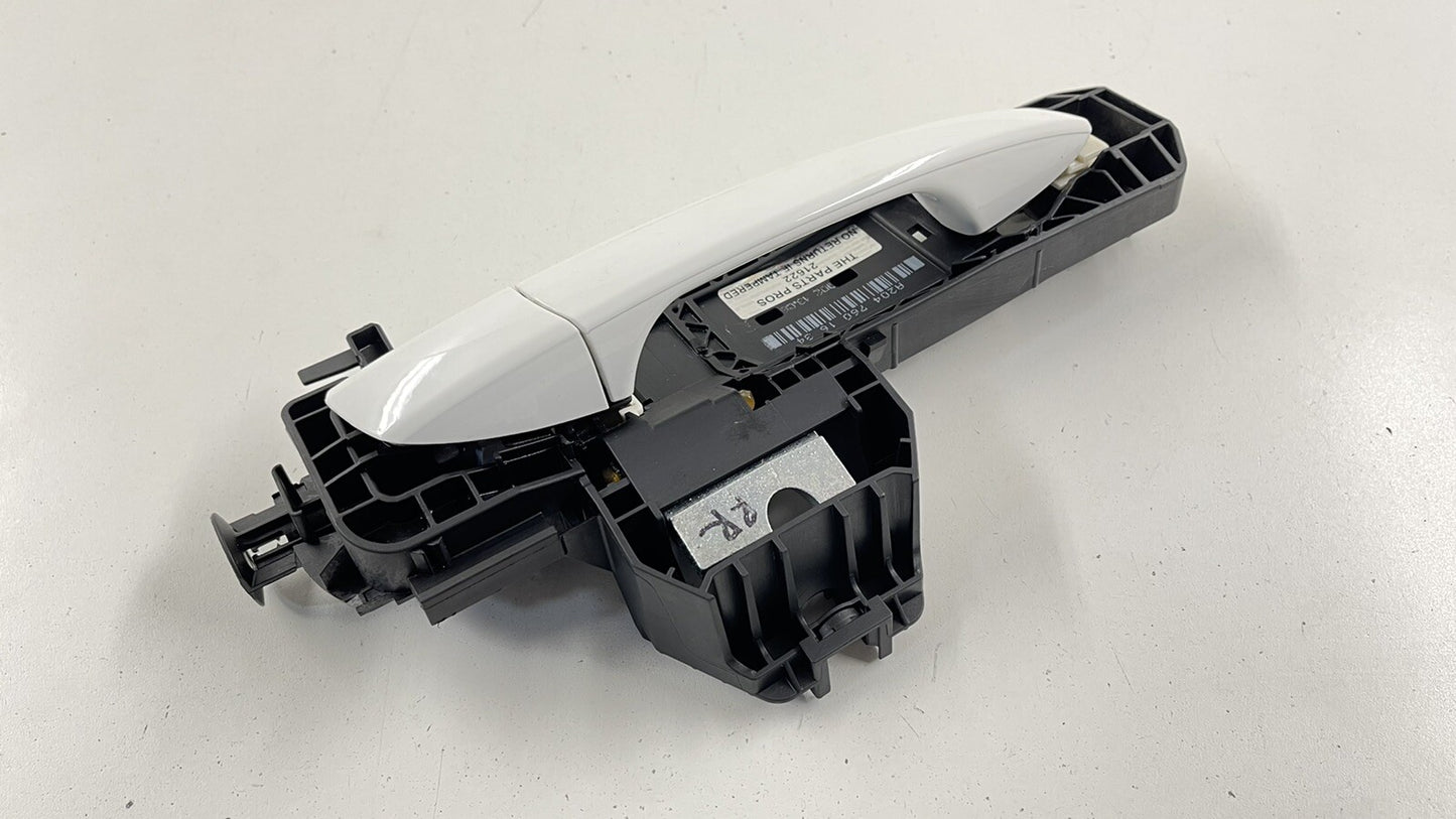 08-14 MERCEDES W204 W212 C E CLASS RIGHT FRONT OR REAR DOOR HANDLE WHITE OEM