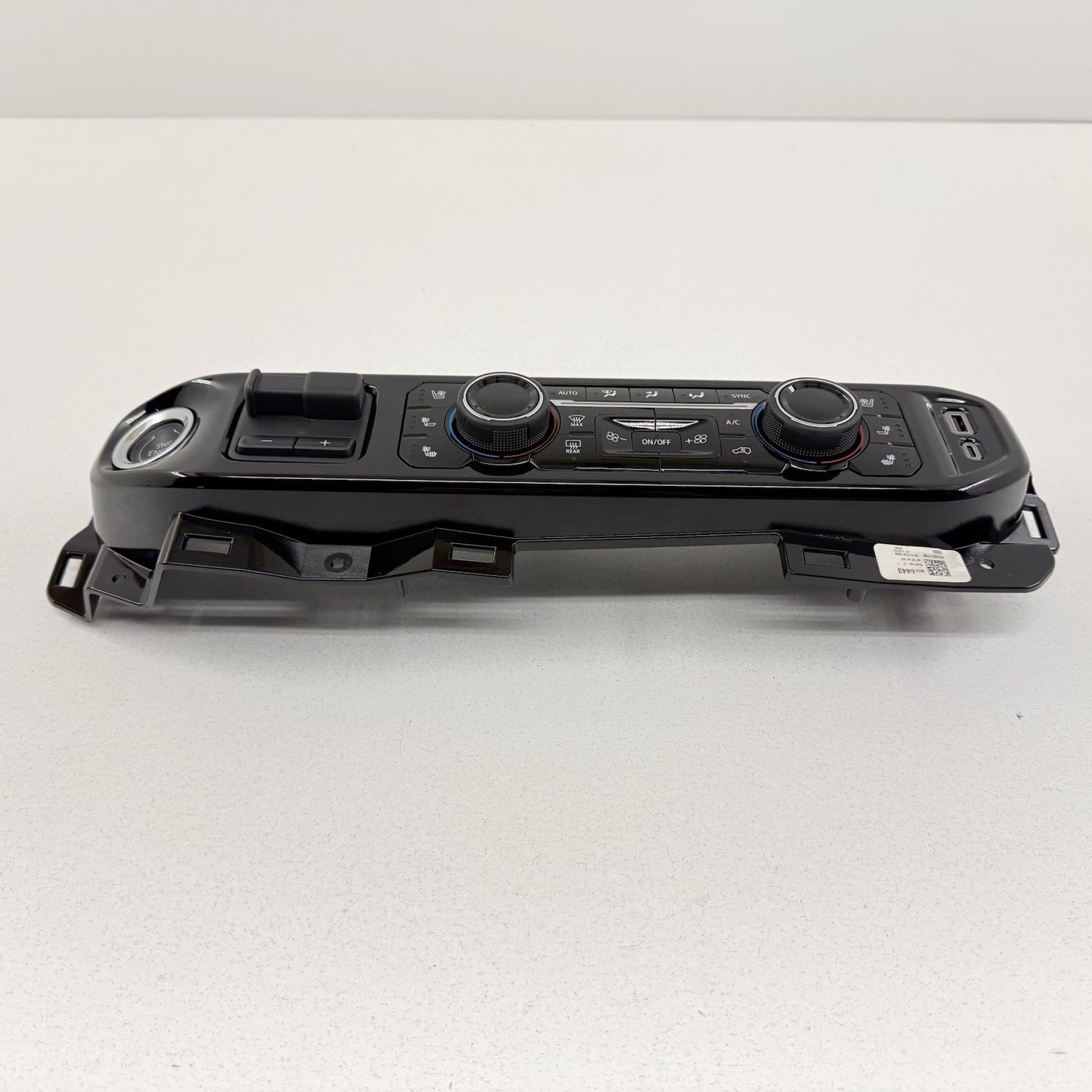 24-25 Chevrolet Silverado 2500 3500 HVAC AC Air Climate Control Switch OEM