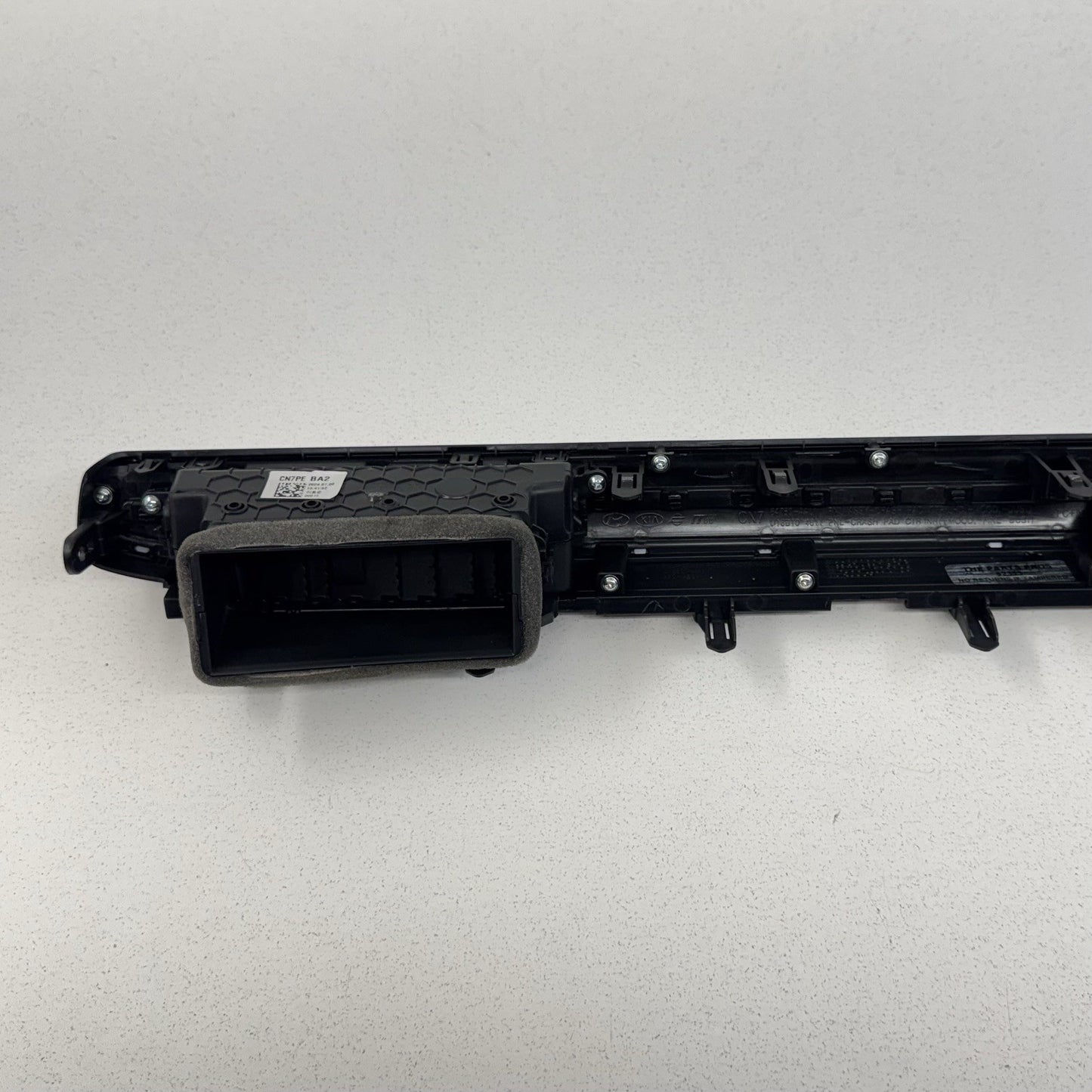 22-26 Hyundai Elantra N Right Dashboard Illuminated Trim With Air Vent Set OEM