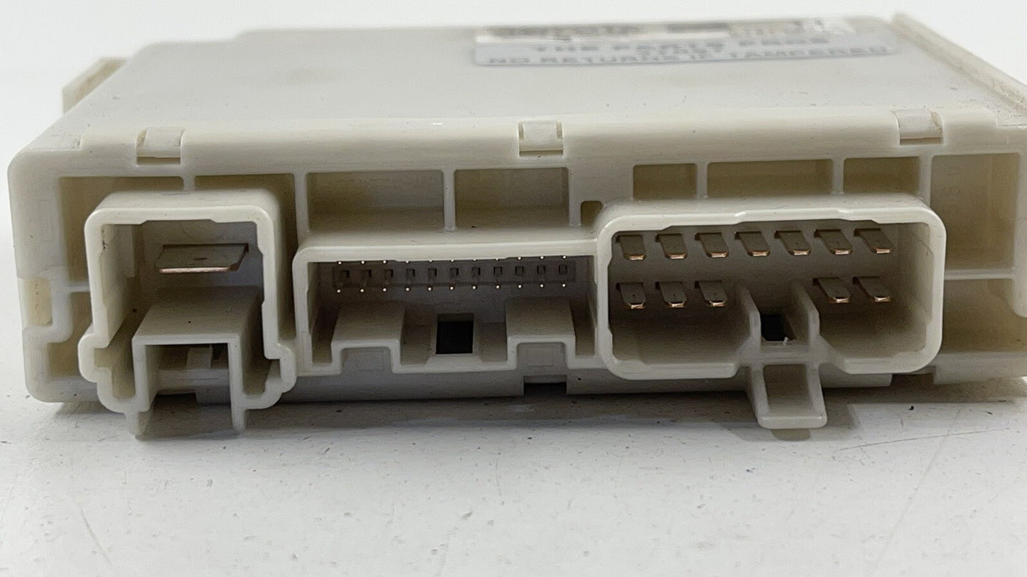 16-20 LEXUS GS F ENGINE BAY FUSE BOX RELAY INTEGRATION MODULE 82641-30350 OEM