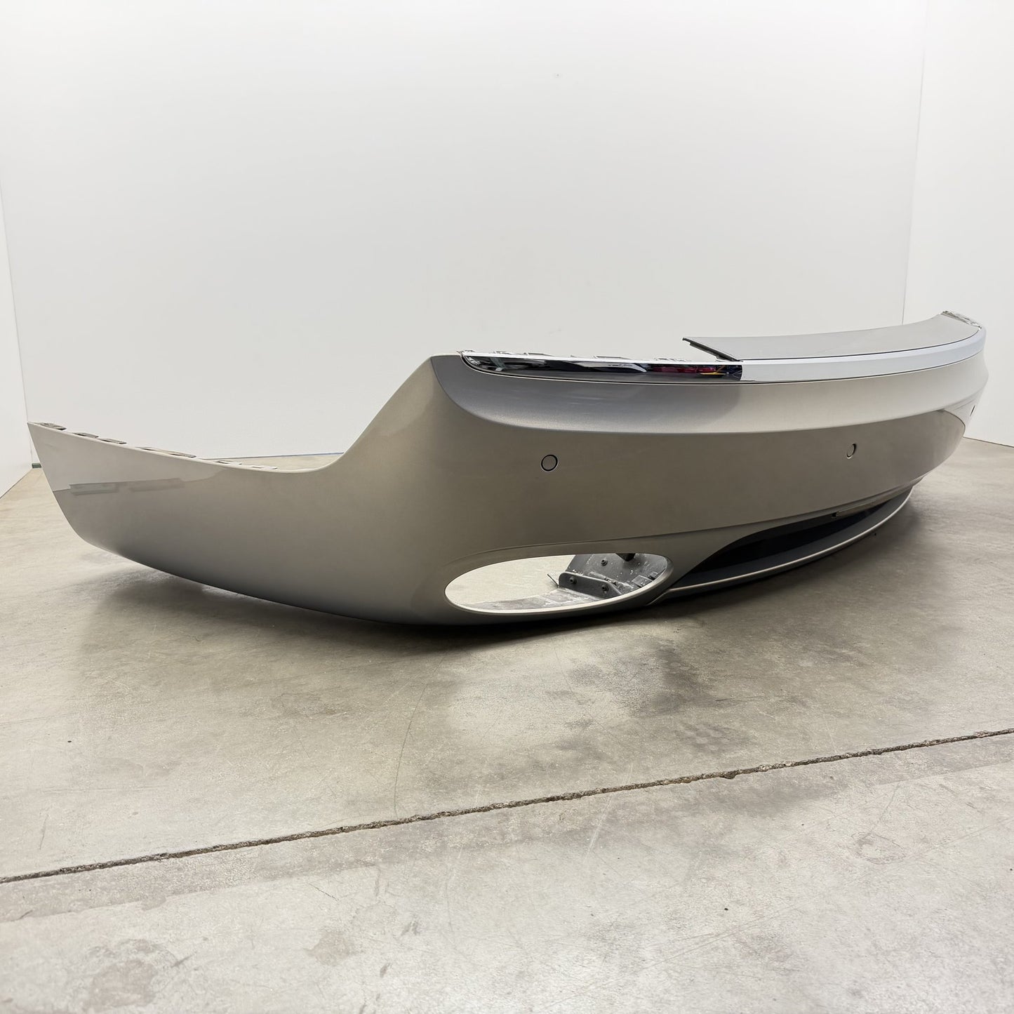 14-18 Bentley Flying Spur Rear Bumper Cover Complete W/ Diffuser & Sensors OEM