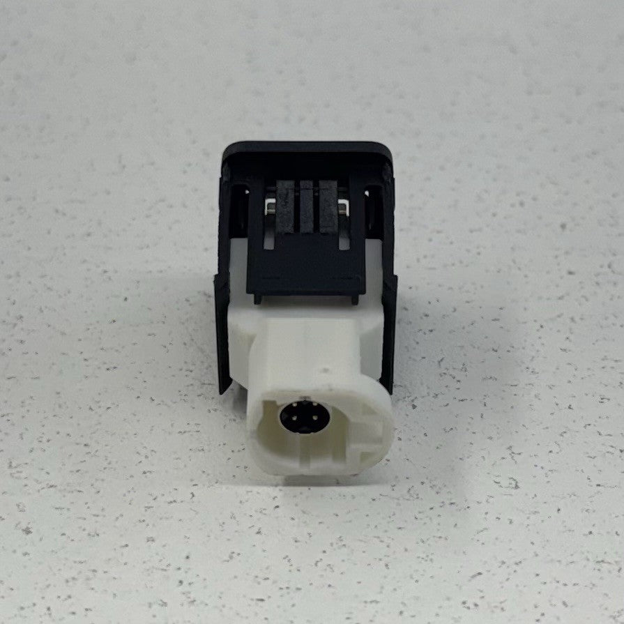 18-24 BMW G01 G02 X3 X4 USB AUX-IN Port Audio Input Socket Unit 9229294 OEM
