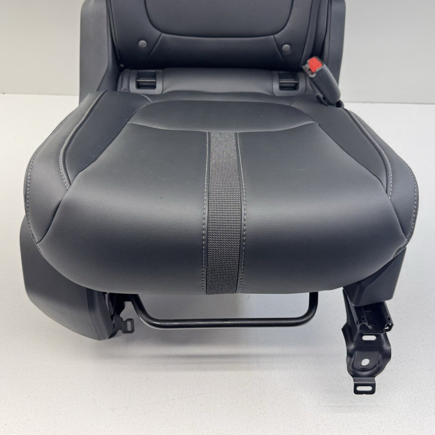 23-25 Honda Pilot Passenger Right Rear 2nd Second Row Seat Leather Black OEM