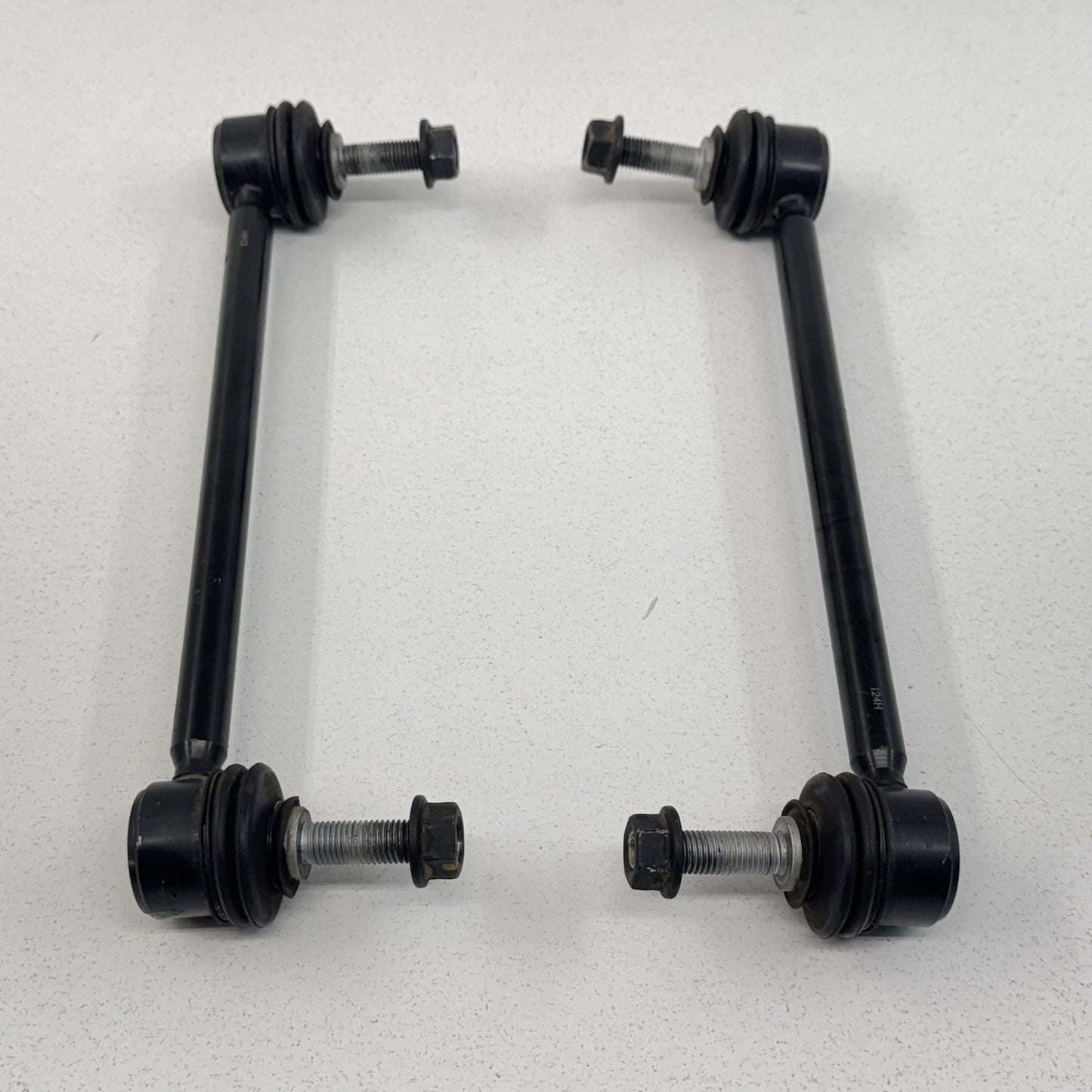 20-25 Silverado Sierra 2500 3500 Front Stabilizer Sway Bar End Link Pair OEM