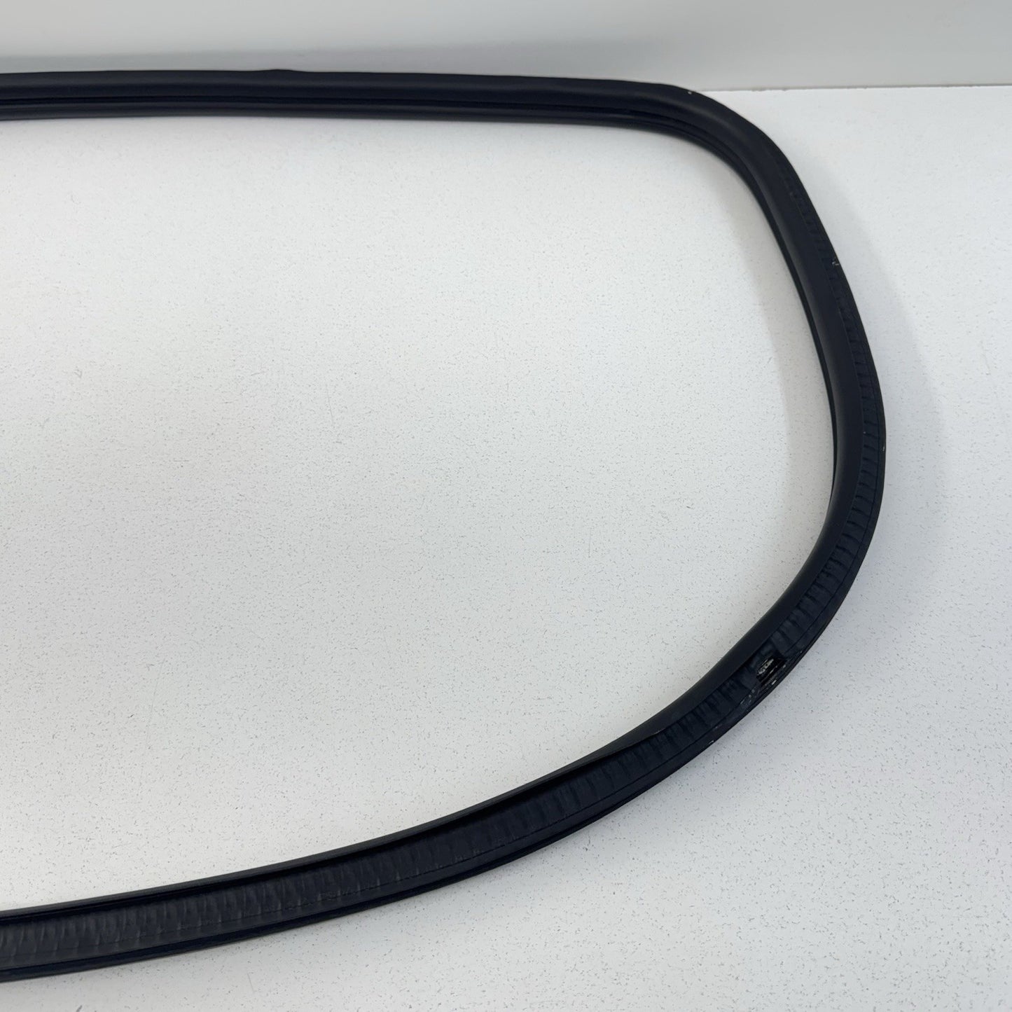 05-12 Porsche 911 997 Cabriolet Passenger Right Door Weatherstrip Seal OEM