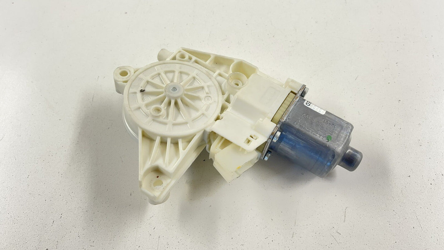08-14 MERCEDES BENZ W204 C CLASS PASSENGER RIGHT REAR DOOR WINDOW MOTOR OEM