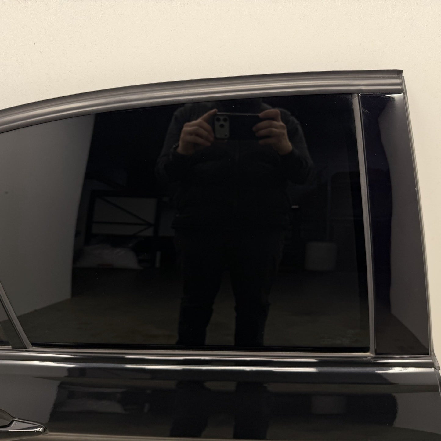 12-18 BMW F30 F80 M3 Sedan Right Rear Door Shell Complete With Glass Black OEM