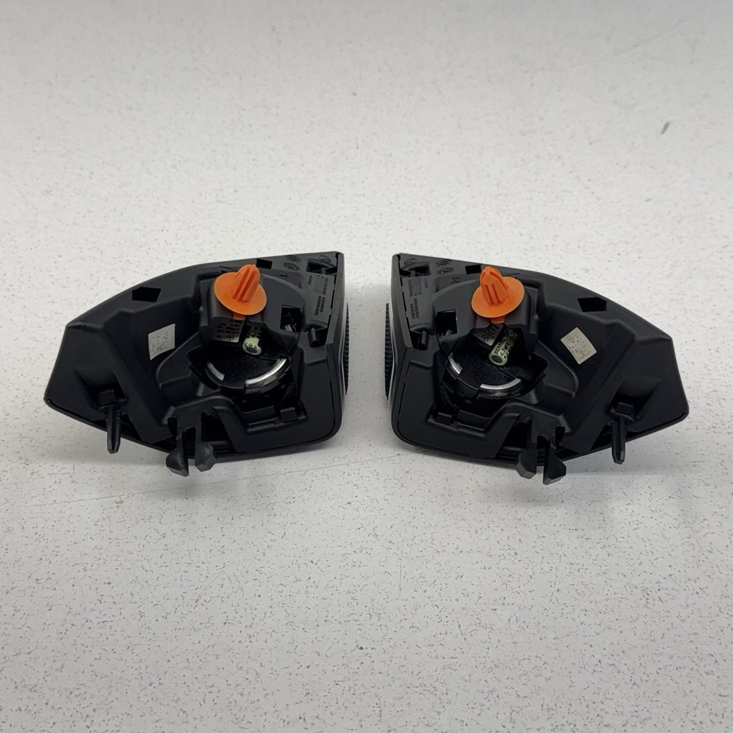 12-18 Mercedes W218 CLS550 Front Door Panel Corner Tweeter Speaker Pair OEM