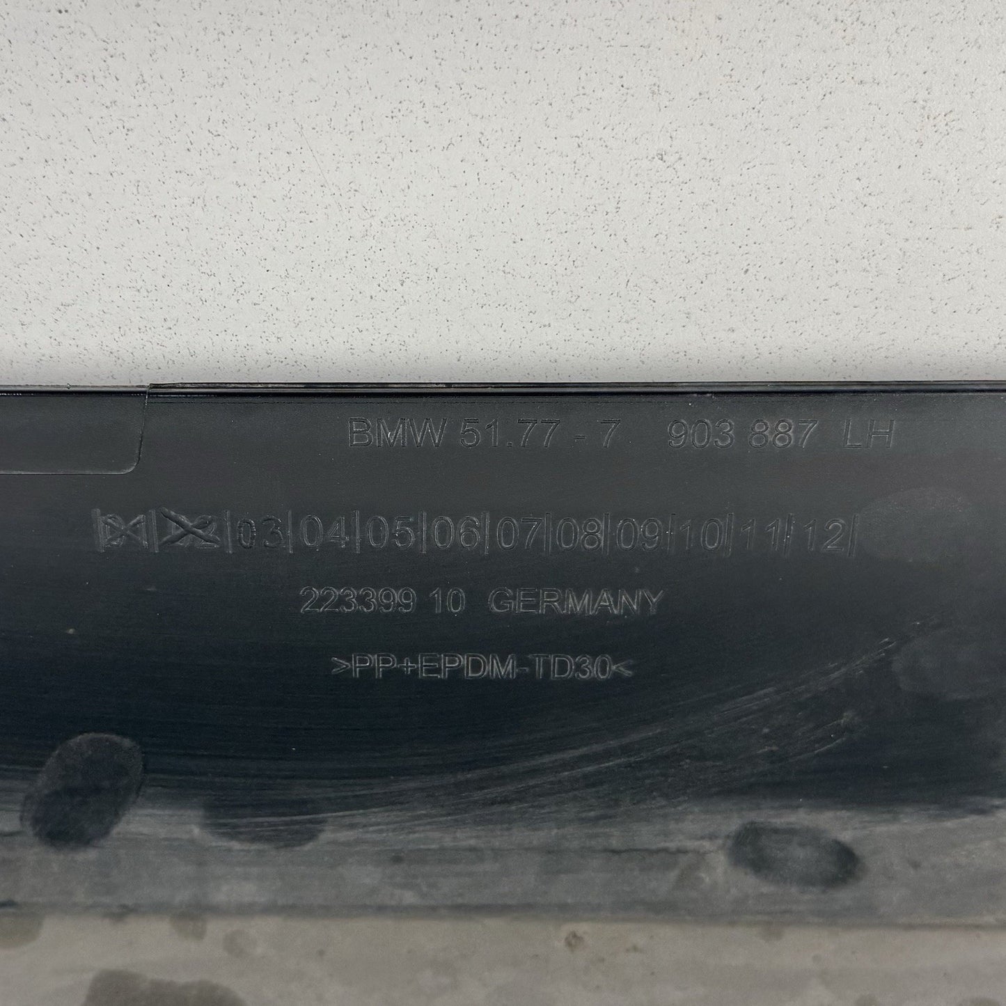 12-16 BMW M5 F10 Driver Left Side Skirt Rocker Panel Cover Black OEM