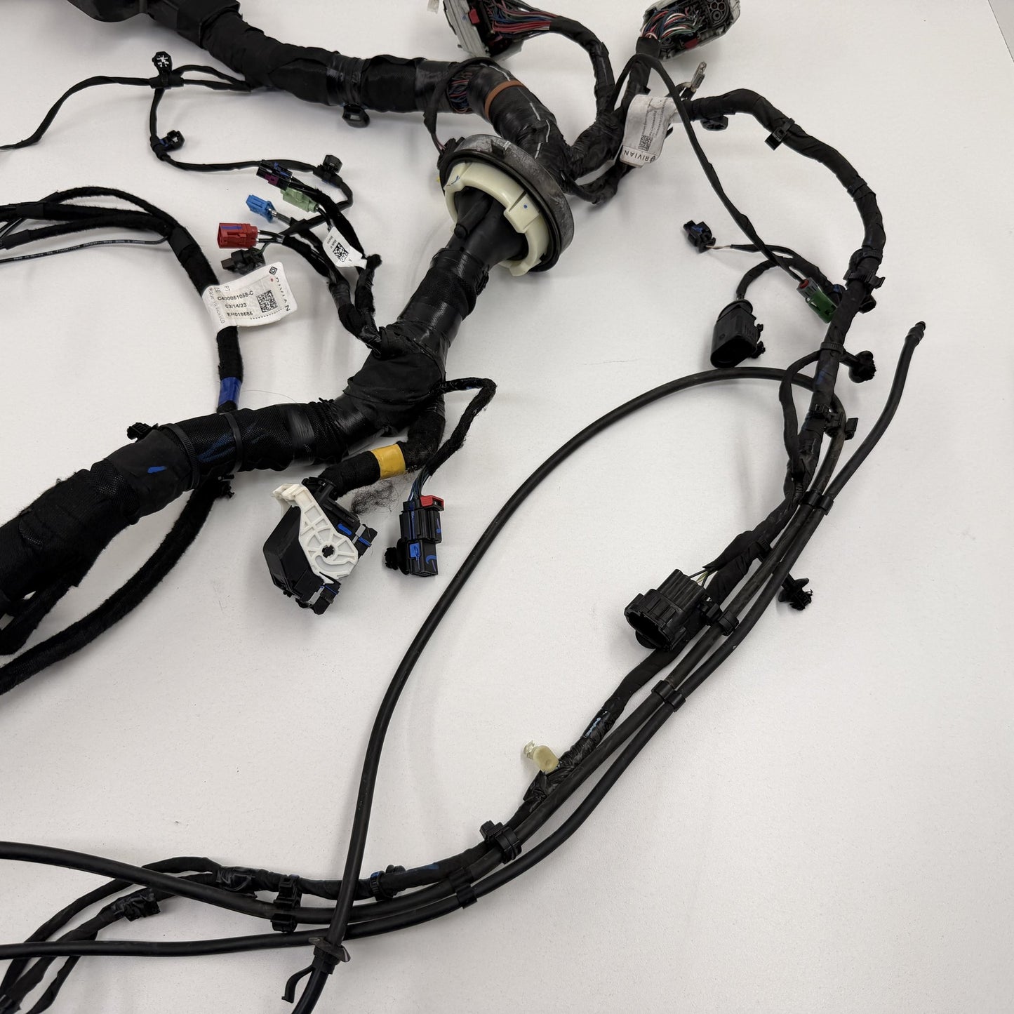 2022-2024 Rivian R1S R1T Front Body Firewall Wiring Harness PT00521772-B OEM