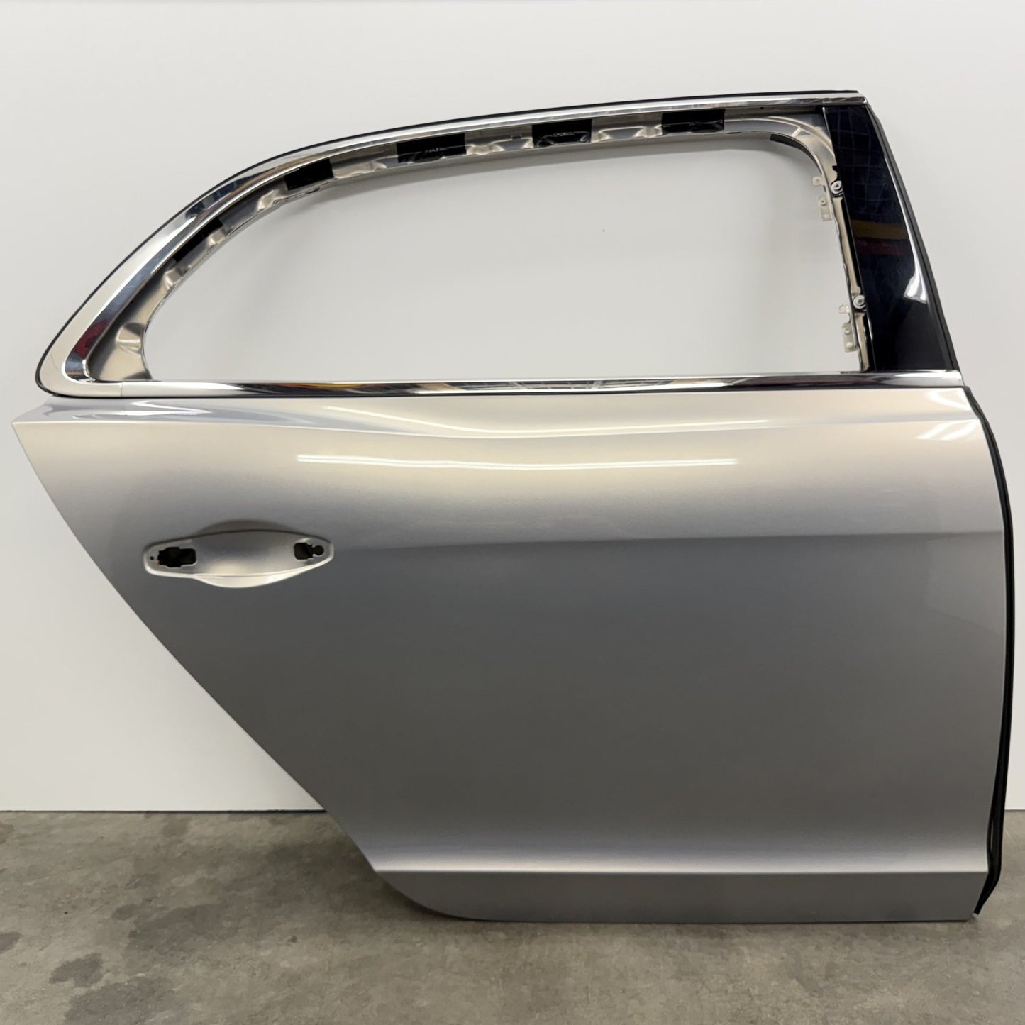 2014-2018 Bentley Flying Spur Passenger Right Rear Door Shell Extreme Silver OEM