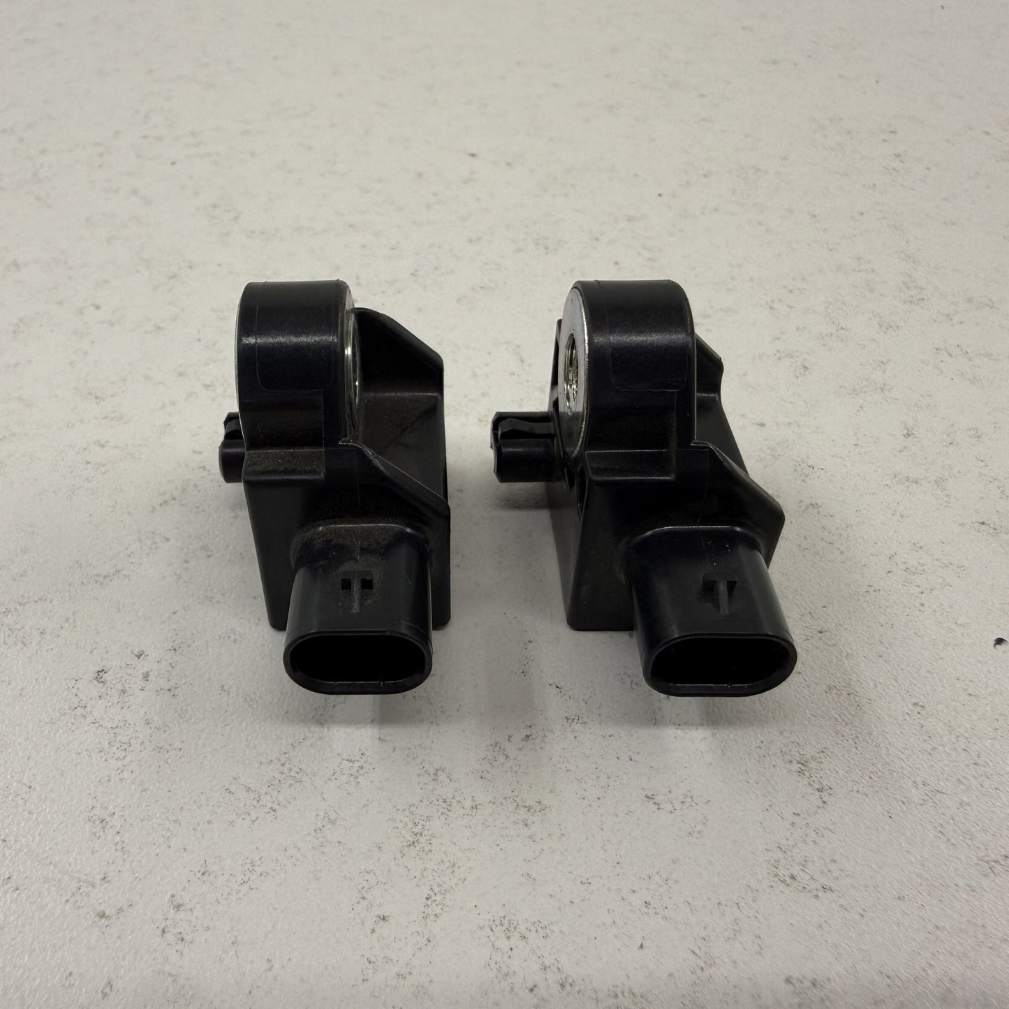 2022-2024 Rivian R1S R1T Front Crash Impact Sensor Pair PT00001456 OEM