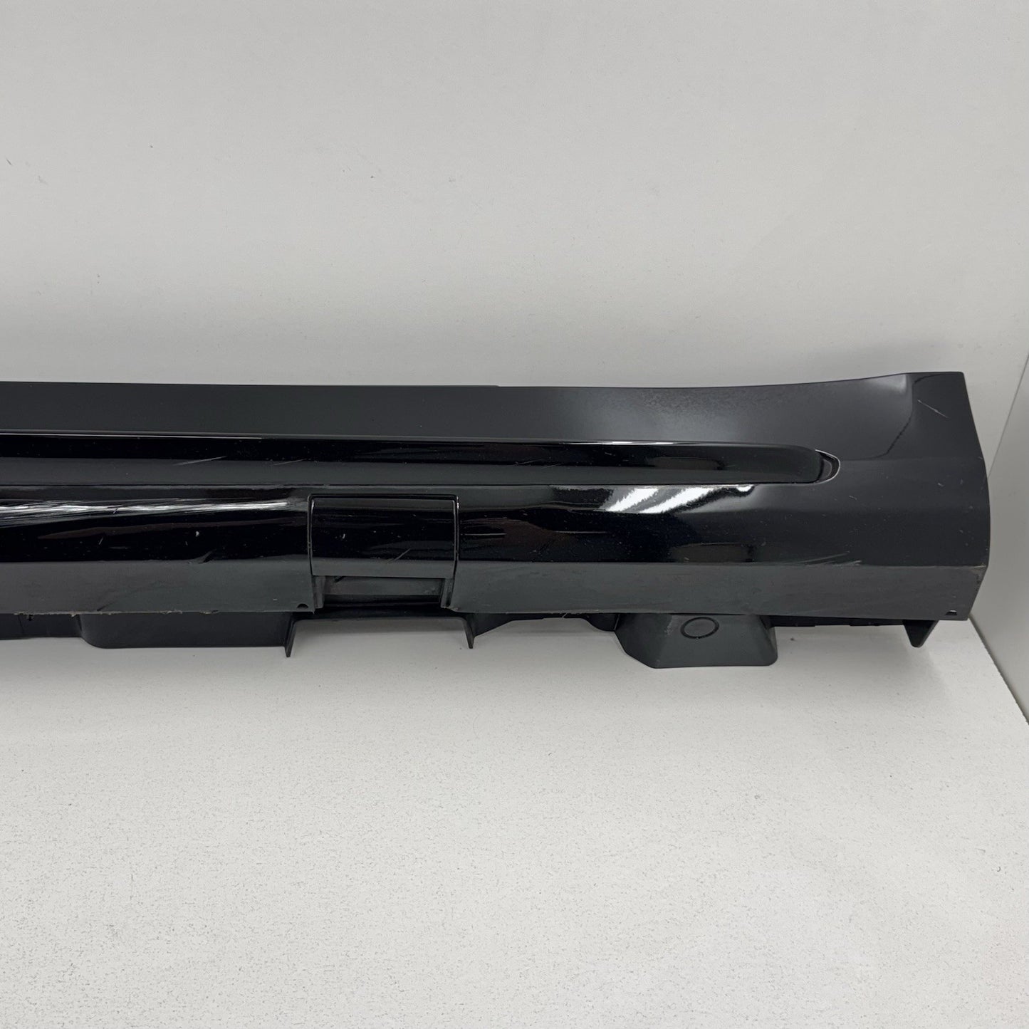 14-20 Mercedes W222 S550 AMG Sport Right Side Skirt Rocker Panel Cover Trim OEM