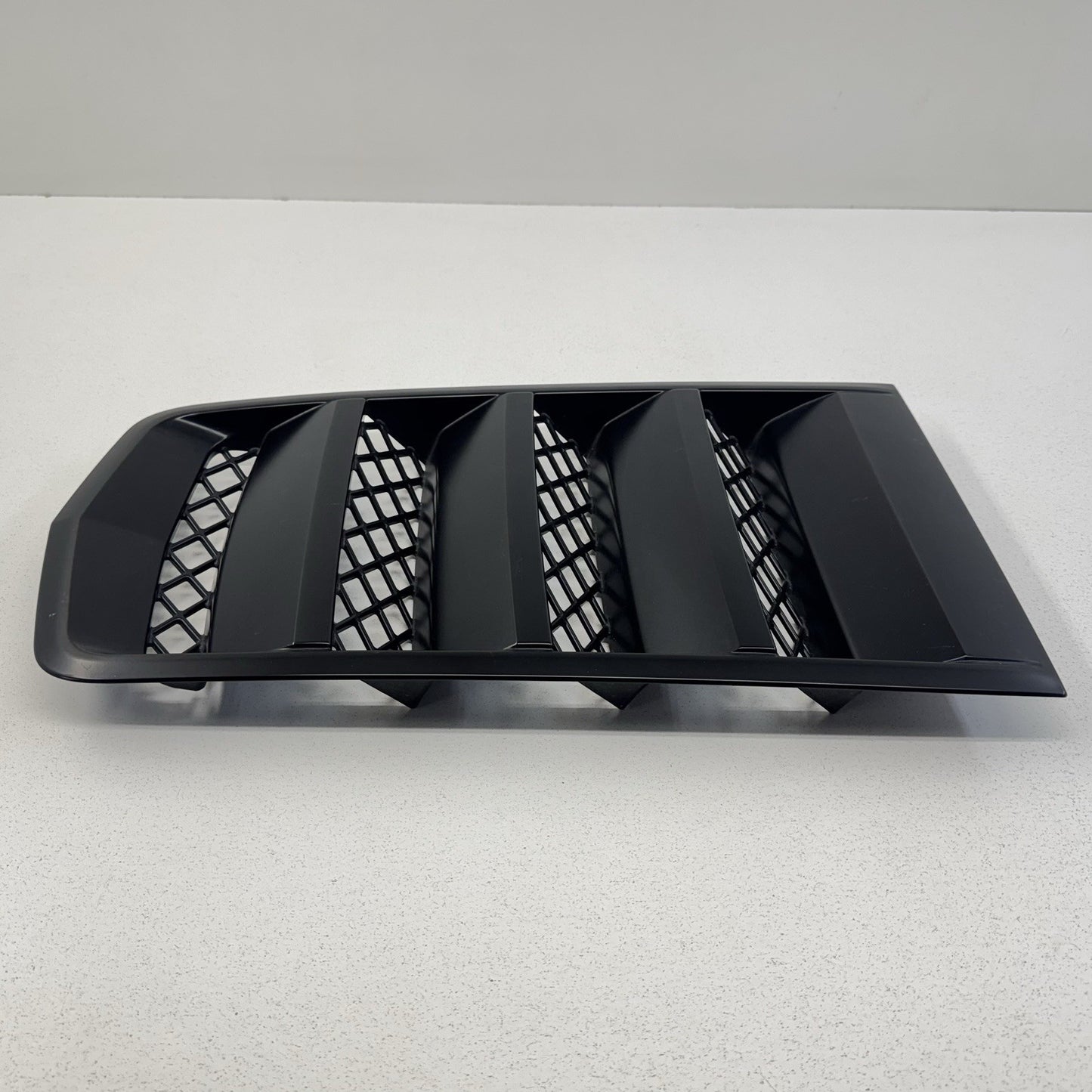 14-15 Chevrolet Camaro SS Hood Scoop Duct Air Intake Vent Obsidian Black OEM