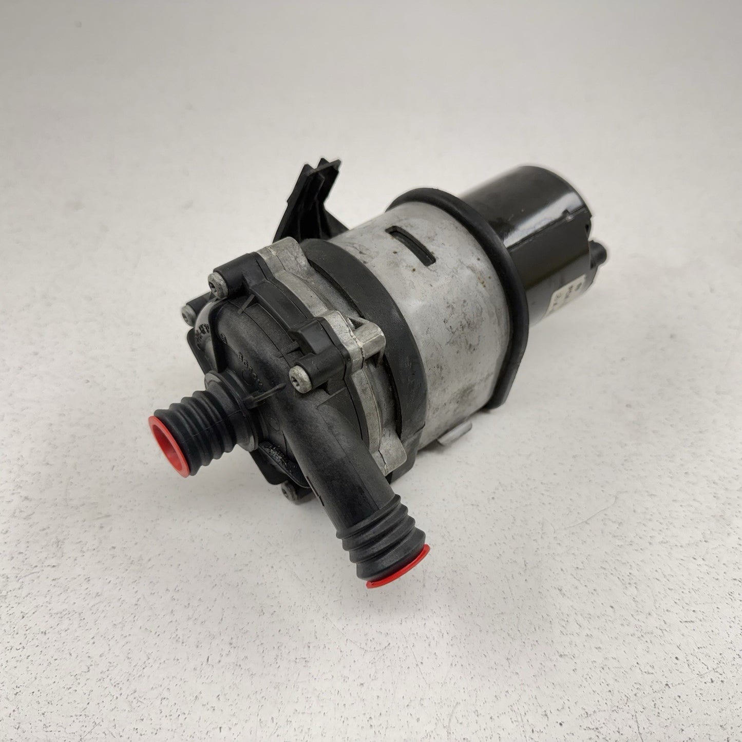 12-18 Mercedes W218 CLS550 Auxiliary Aux Circulation Water Pump 0005000386 OEM