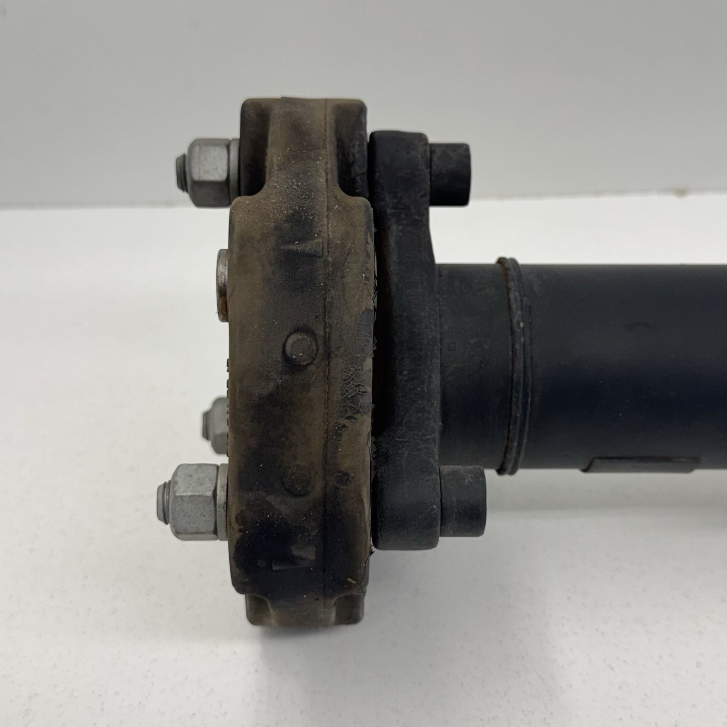 10-15 Chevrolet Camaro SS Automatic Driveshaft Drive Shaft Propeller OEM