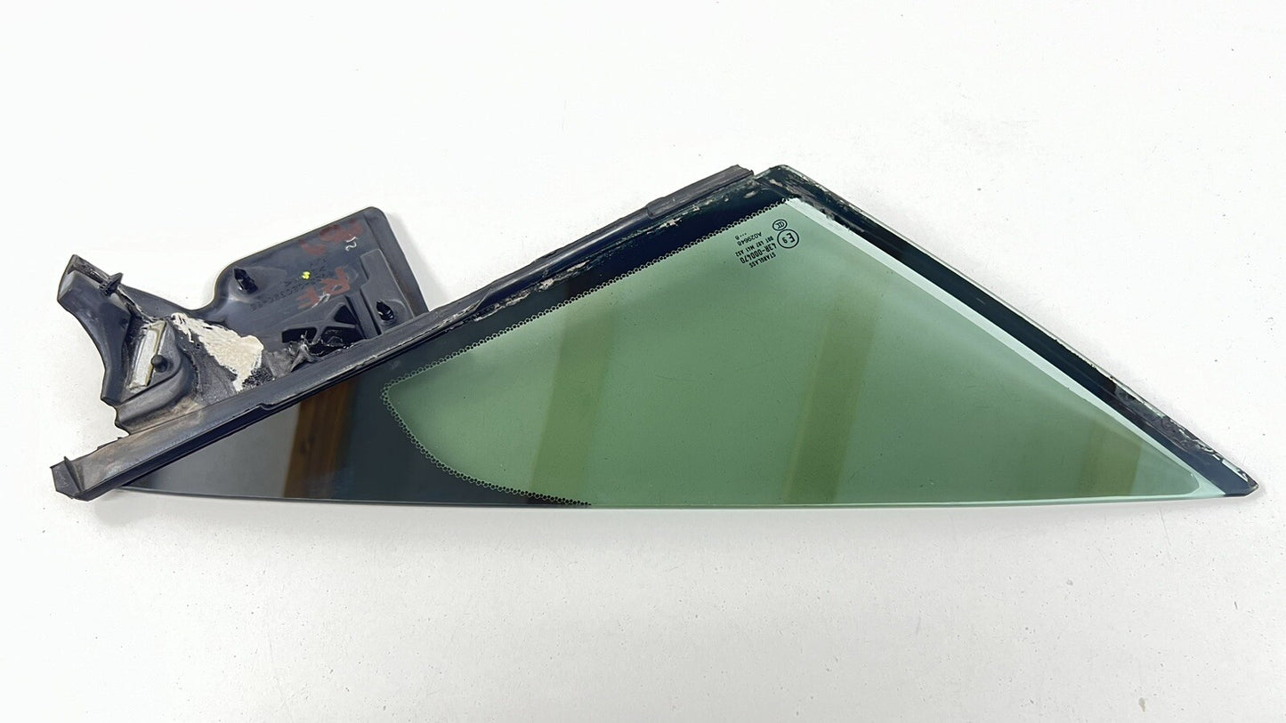 07-17 ASTON MARTIN VANTAGE RIGHT FRONT DOOR CORNER VENT GLASS WINDOW OEM