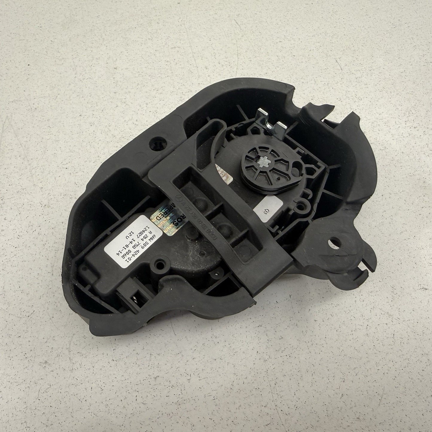 12-18 Mercedes W218 CLS550 Rear Trunk Lid Power Closing Motor 2047500060 OEM