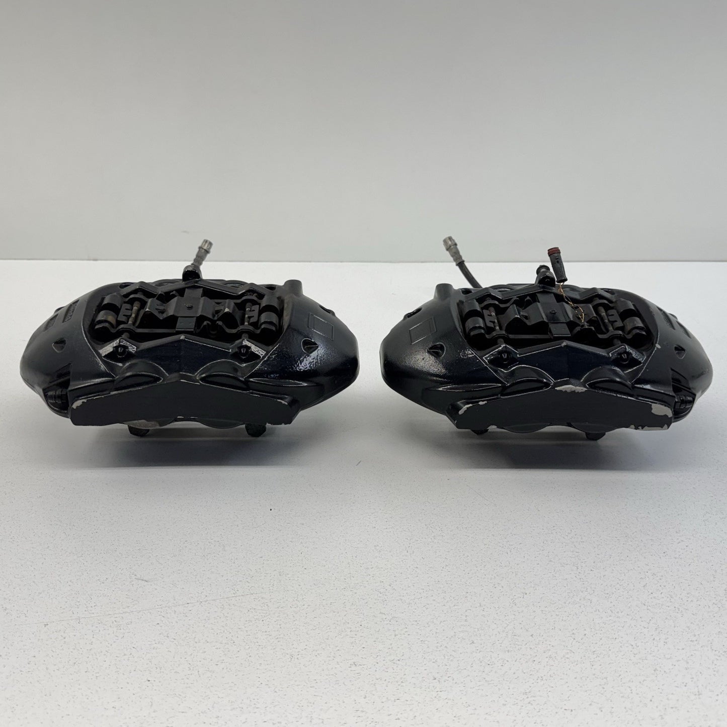 12-18 Mercedes W218 CLS550 Front Brembo Brake Caliper Pair Left & Right OEM