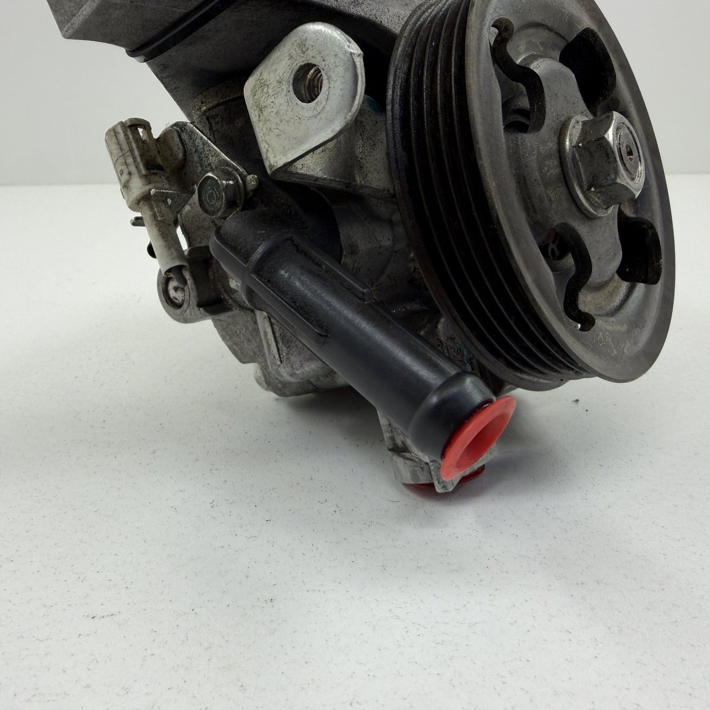 2015-2021 Subaru WRX STI Power Steering Pump Assembly W/ Bracket 34430FG040 OEM
