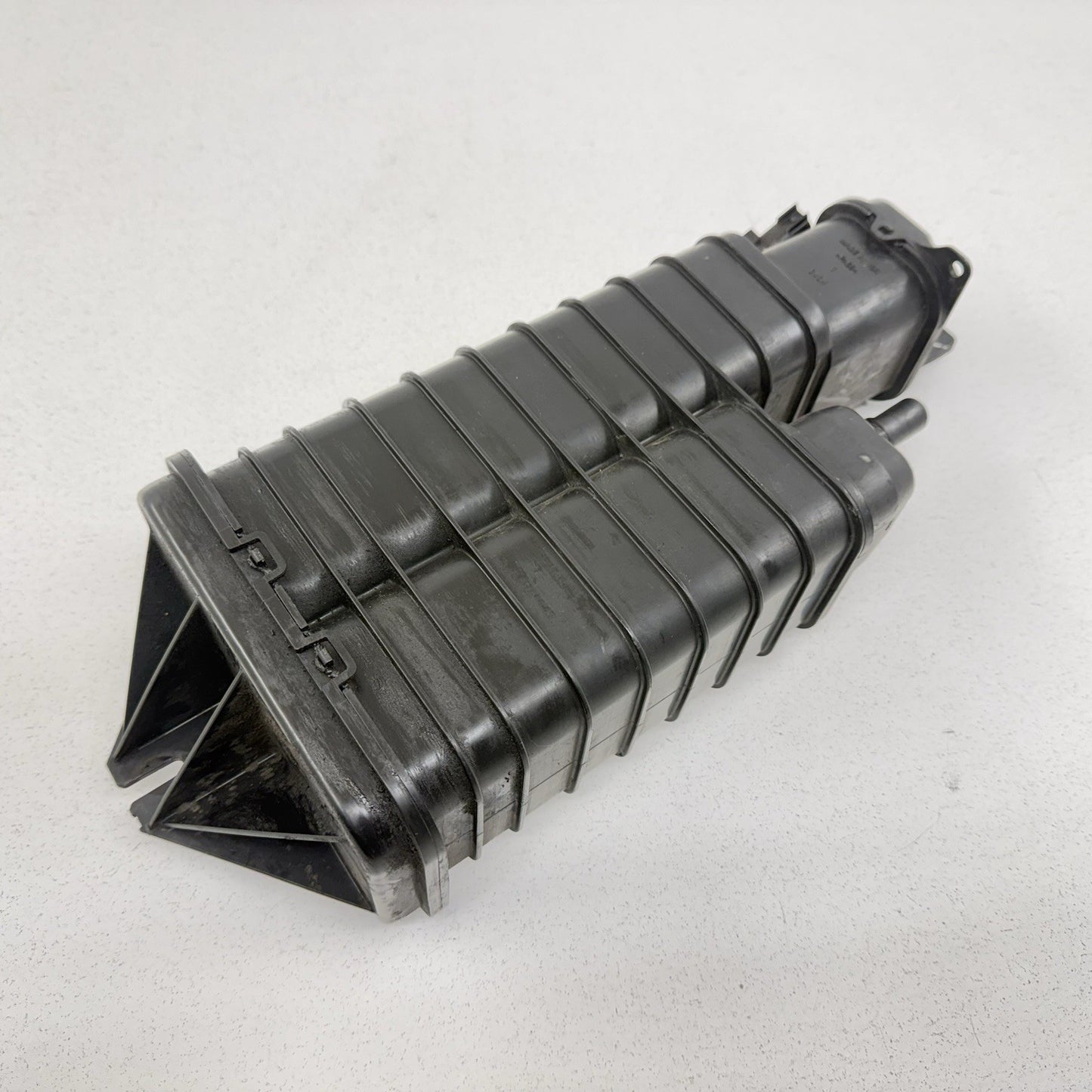 11-15 Chevrolet Camaro SS ZL1 Fuel Evap Vapor Charcoal Emission Canister OEM