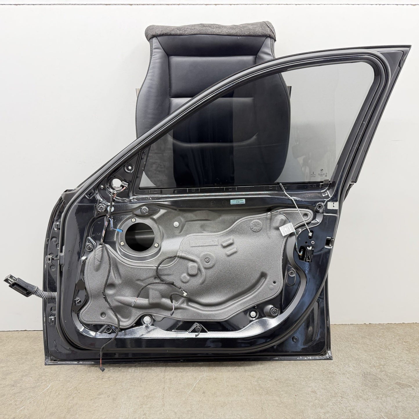 12-18 BMW F30 F80 M3 Sedan Passenger Right Front Door Shell Complete Black OEM