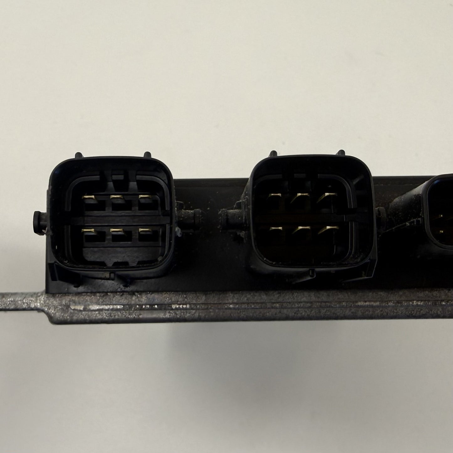 2022-2025 Lexus IS500 5.0L V8 Fuel Injector Driver Module 89871-30040 OEM