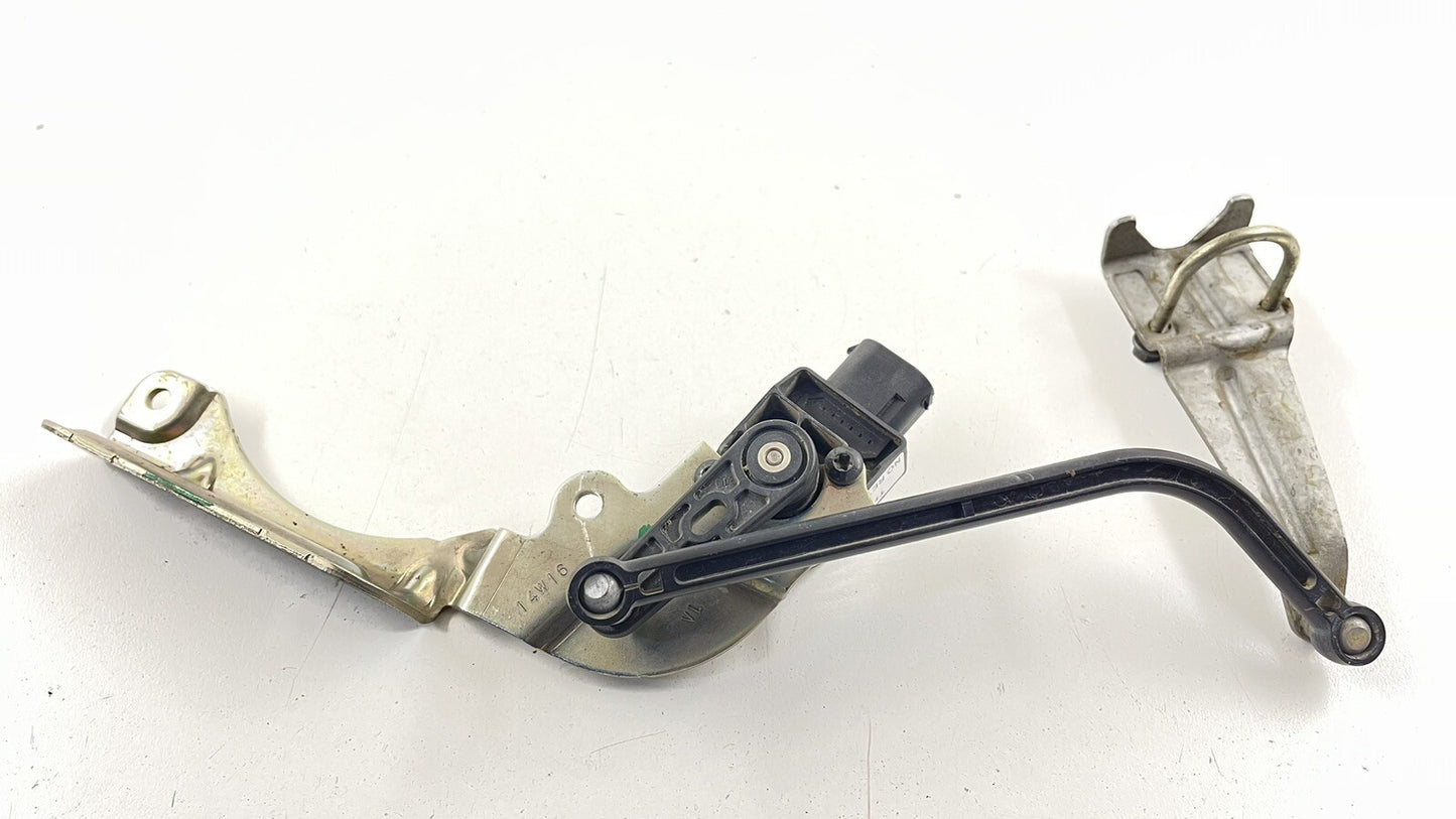 14-17 MERCEDES BENZ E550 W207 LEFT FRONT HEADLIGHT HEIGHT LEVEL SENSOR OEM