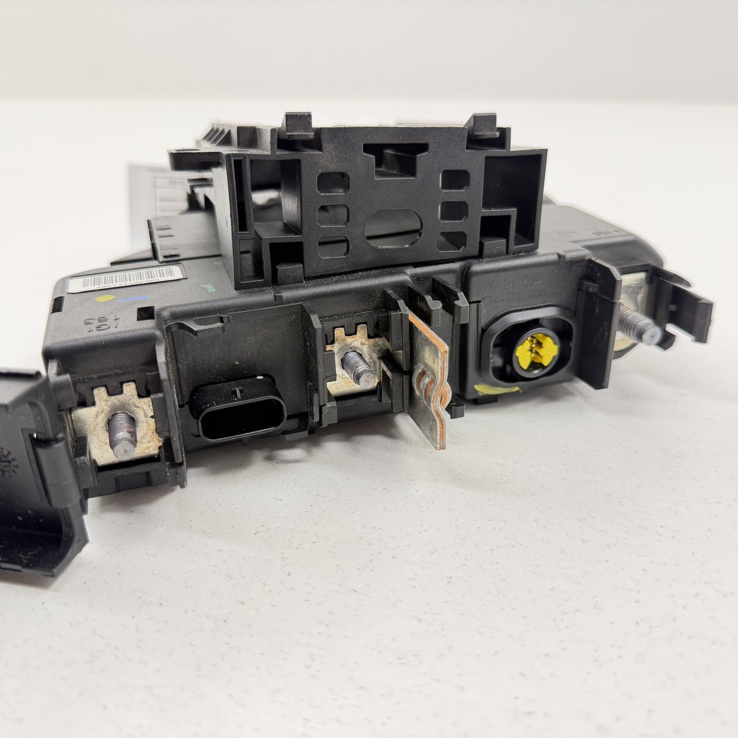08-14 Mercedes C250 W204 Engine Bay Battery Power Distribution Junction Box OEM
