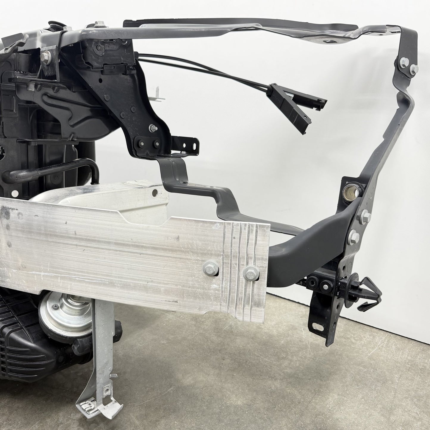 2012-2014 Mercedes C250 W204 Radiator Support Cooling Pack Rebar Assembly OEM