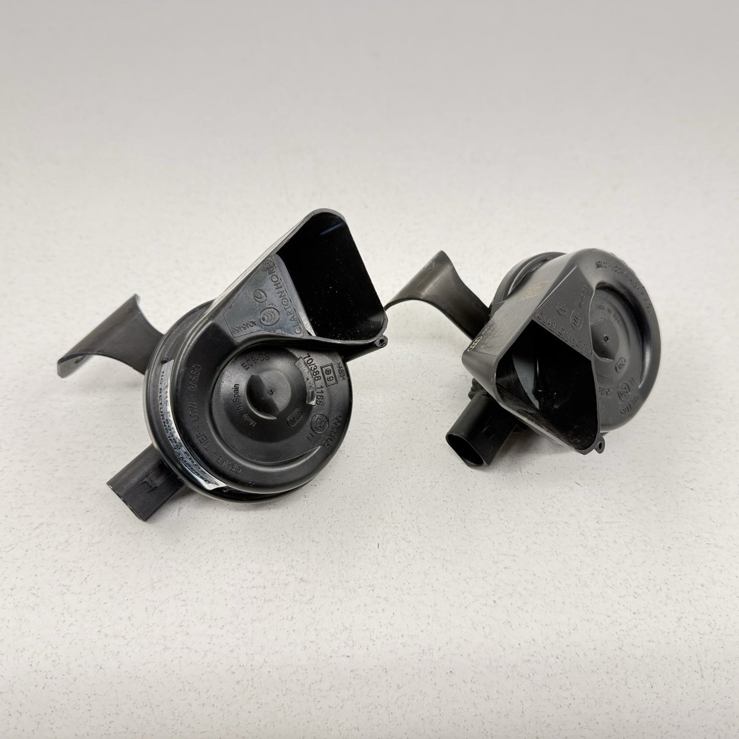 17-23 Audi R8 Low High Note Pitch Tone Horn Siren Alarm Signal Pair OEM