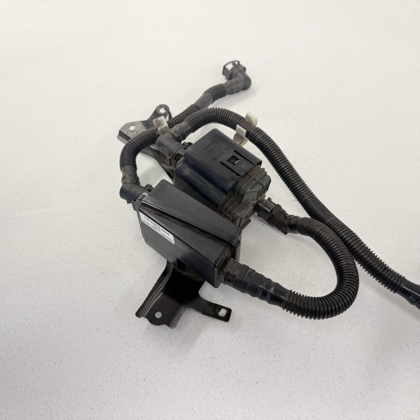 22-26 Toyota GR86 BRZ Fuel Evap Vapor Charcoal Emission Canister 42035CC000 OEM