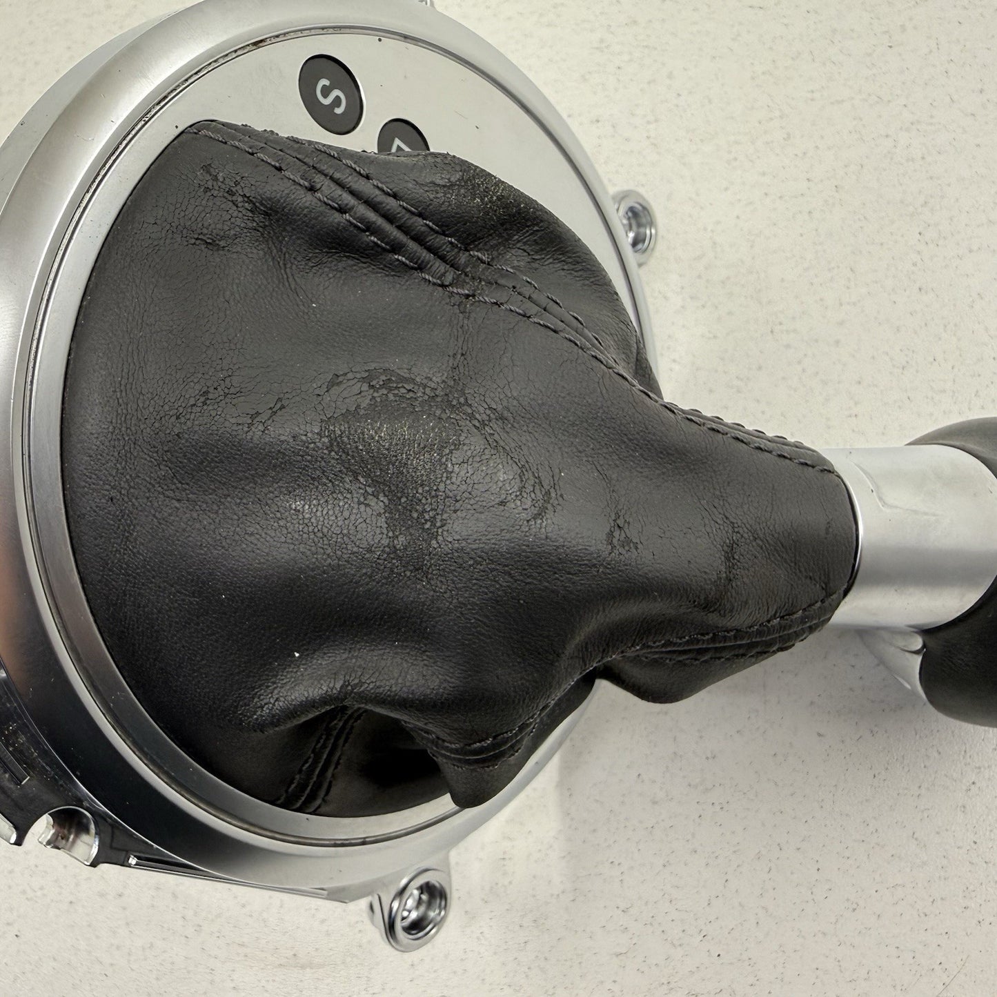 08-15 Audi TT Center Console Gear Shifter Selector Trim Boot Knob 8J1713463 OEM