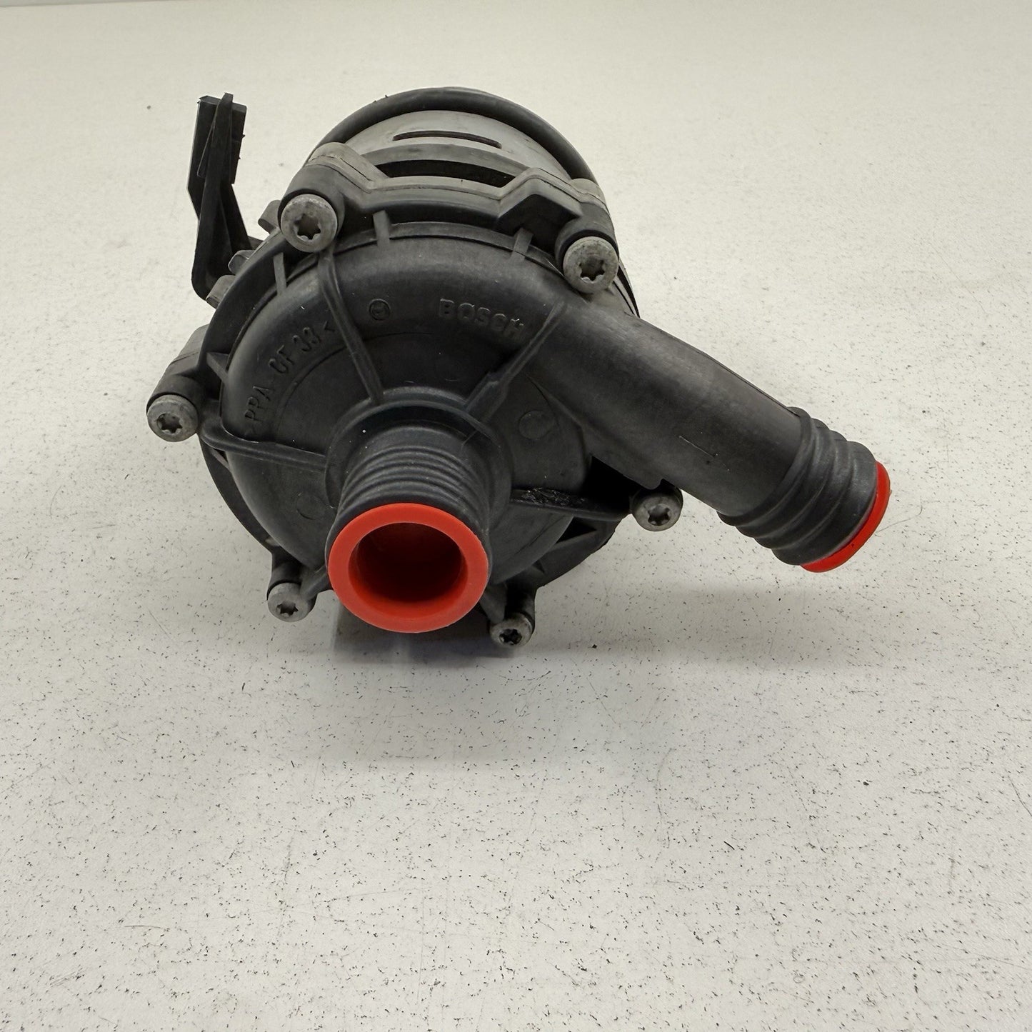 12-18 Mercedes W218 CLS550 Auxiliary Aux Circulation Water Pump 0005000386 OEM