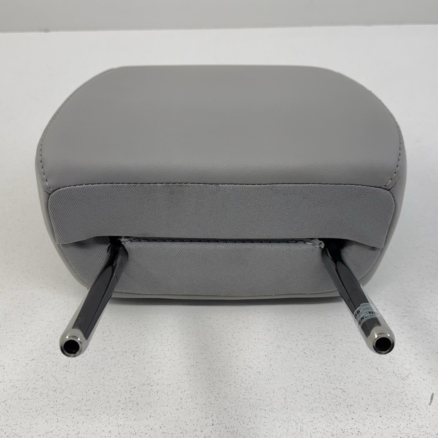 16-24 Chevrolet Camaro Right Front Seat Headrest Head Rest Leather Gray OEM