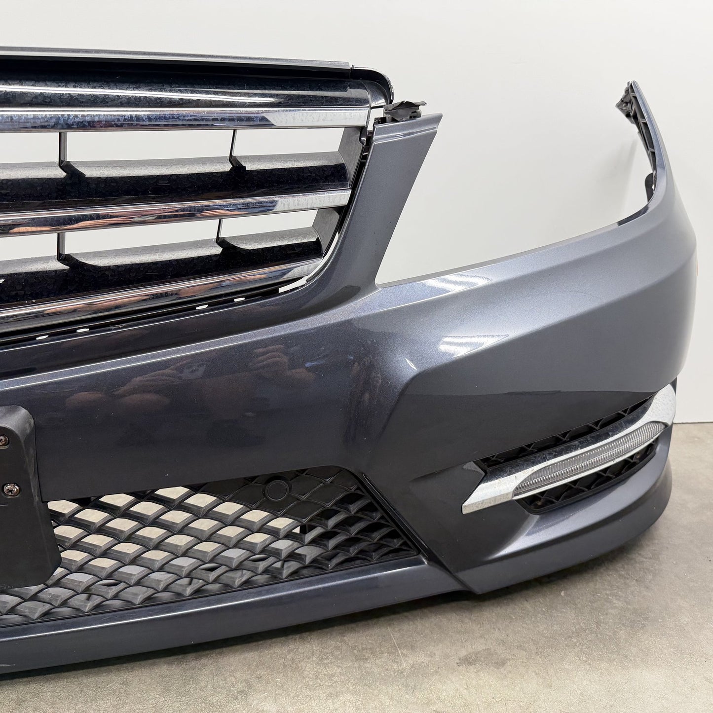 2012-2014 Mercedes C250 C300 C350 W204 Front Bumper Cover Complete W/ Grill OEM