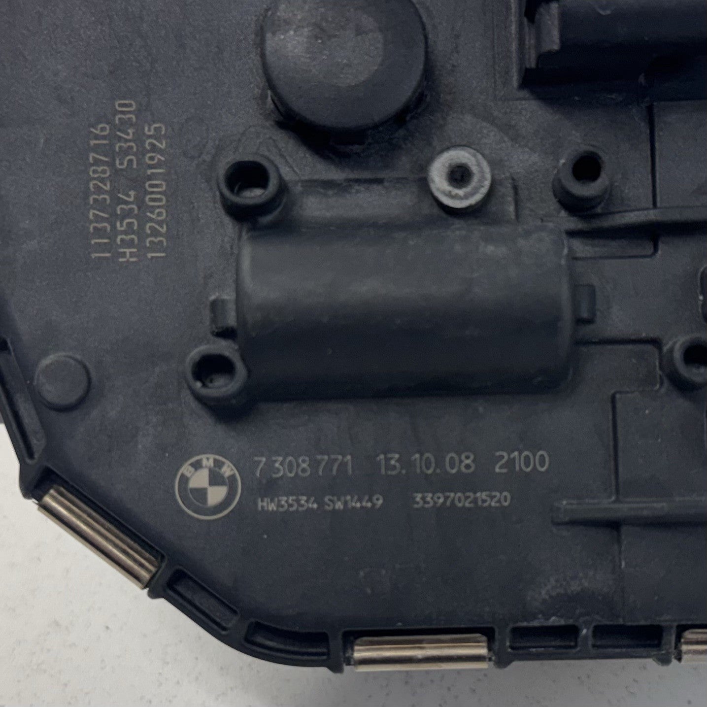 11-16 BMW M5 528 535 550 F10 Front Windshield Wiper Motor 7308771 OEM