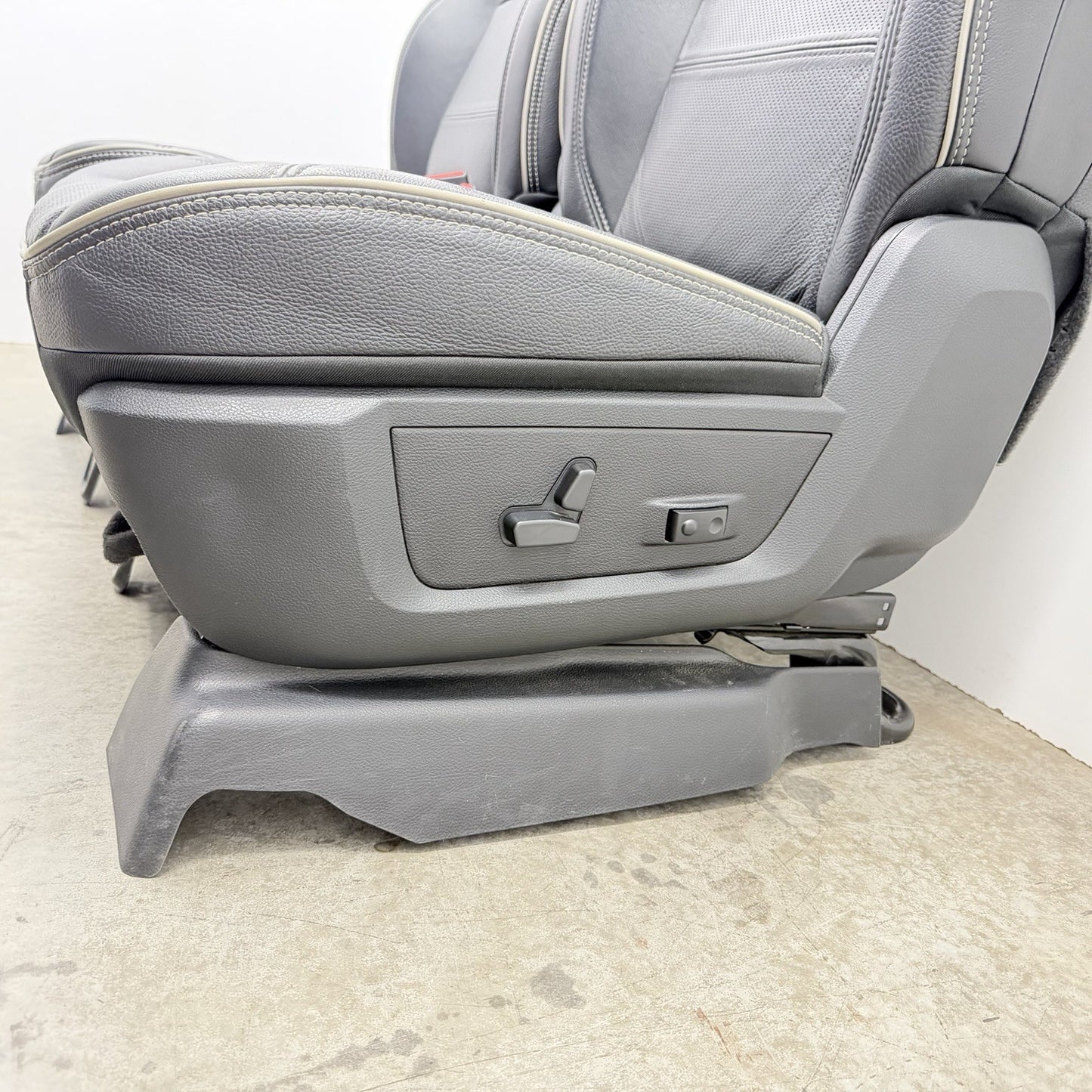 19-24 Ram 4500 5500 Crew Cab Limited Seat Set Front & Rear Leather Black OEM