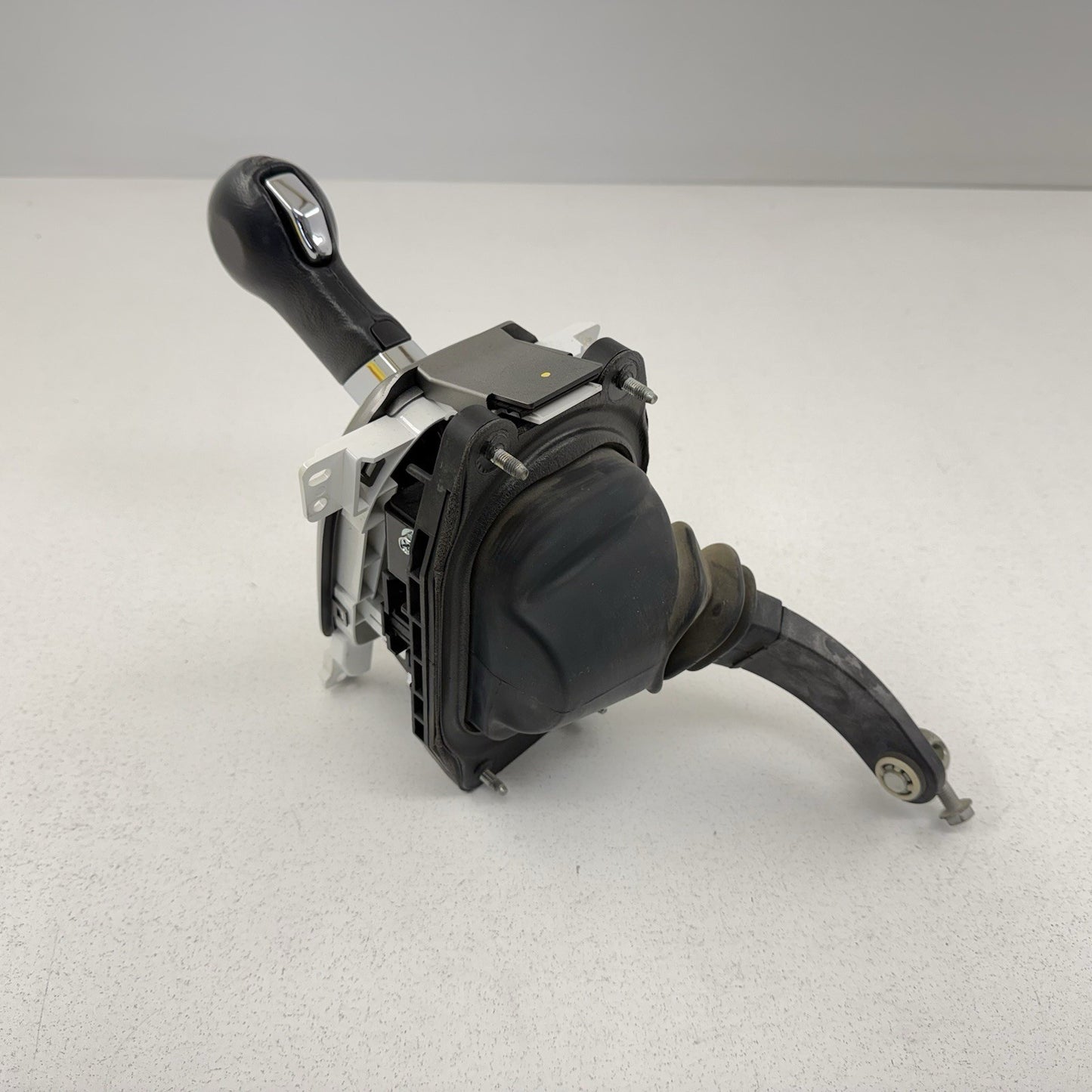 10-15 Chevrolet Camaro Automatic Console Gear Shifter Trim Boot W/ Knob OEM