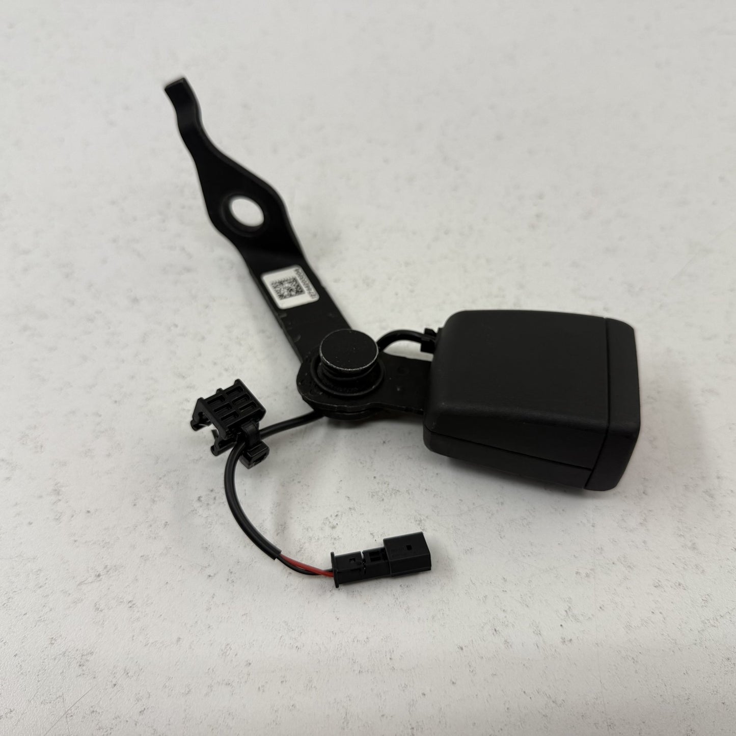 2021-2026 BMW M4 M440i 430i G22 G82 Coupe Right Rear Seat Belt Buckle OEM