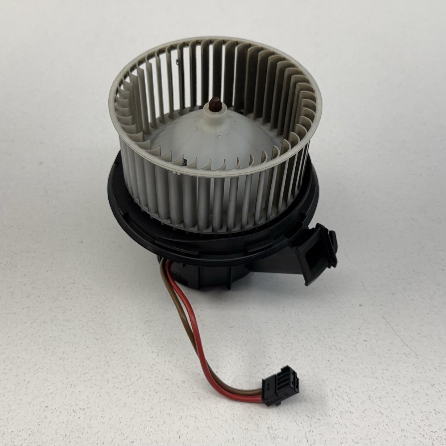 12-18 Mercedes W218 CLS550 HVAC AC Air Temperature Fan Blower Motor Wheel OEM