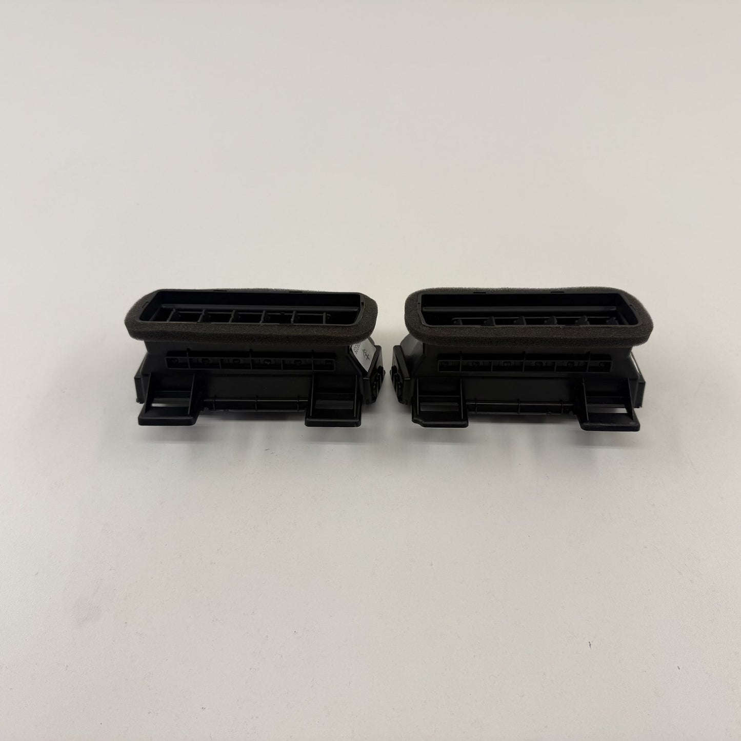 2023-2025 Honda Pilot Center Dash AC Air Vent Pair OEM