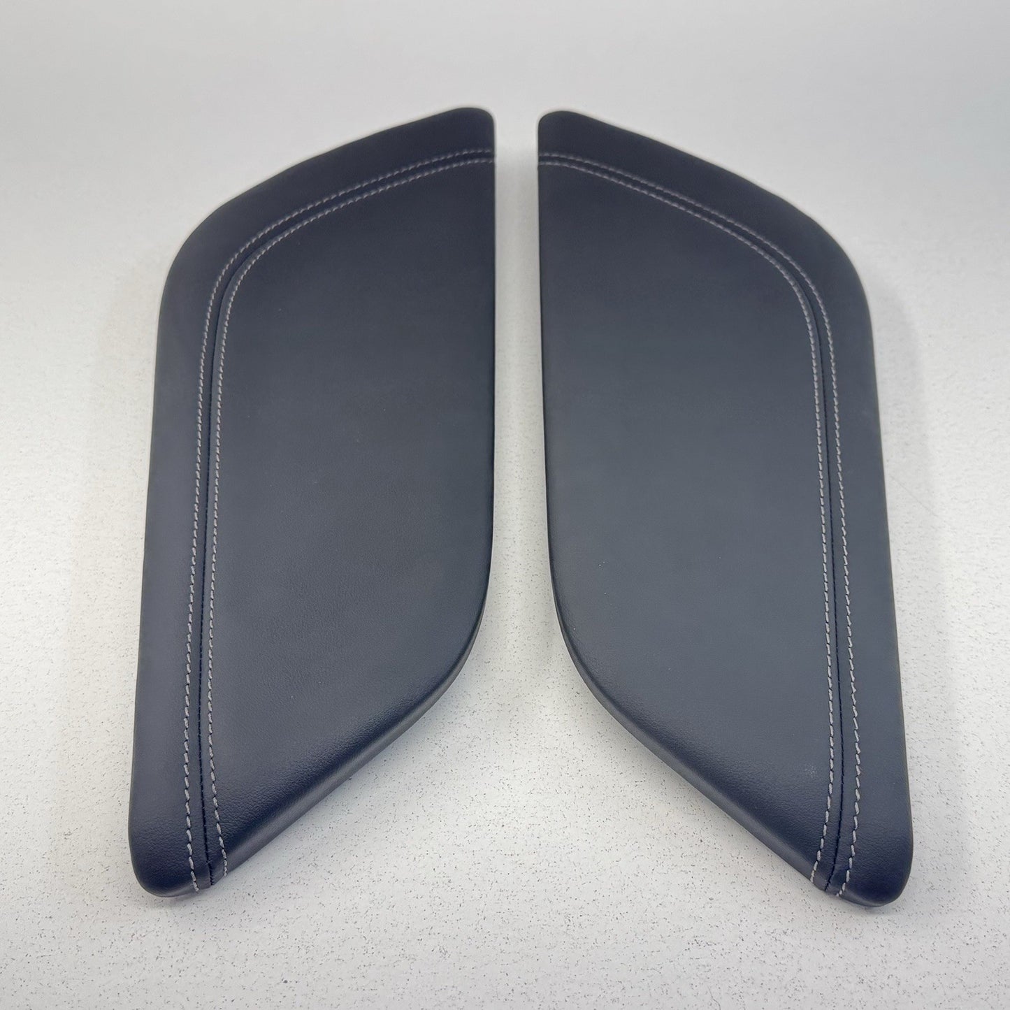 24-26 Ford Mustang Performance Pack Center Console Panel Cover W/ Knee Pads OEM