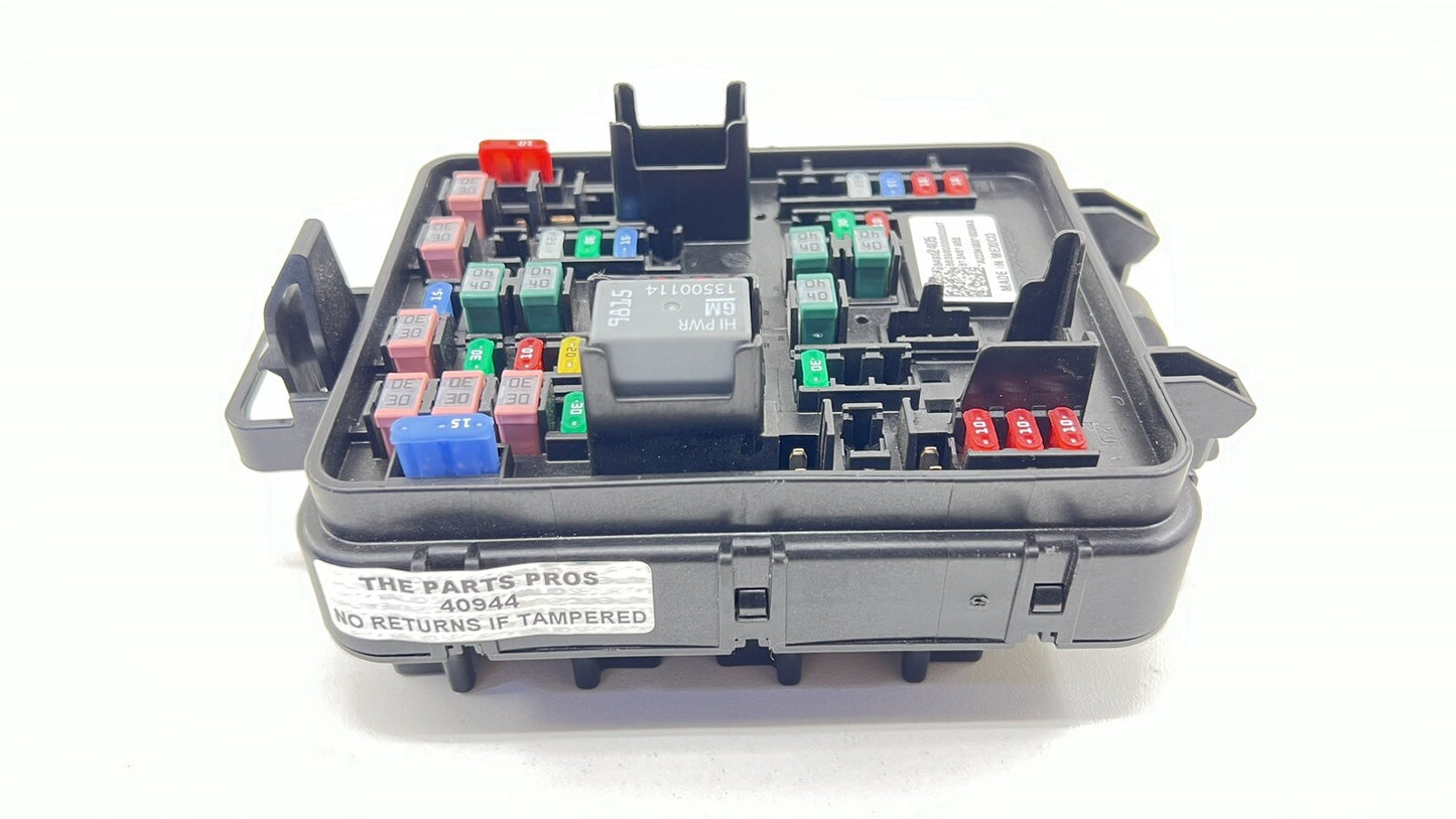 22-24 CADILLAC CT4 V BLACKWING CABIN FUSE RELAY JUNCTION BOX 84932405 OEM