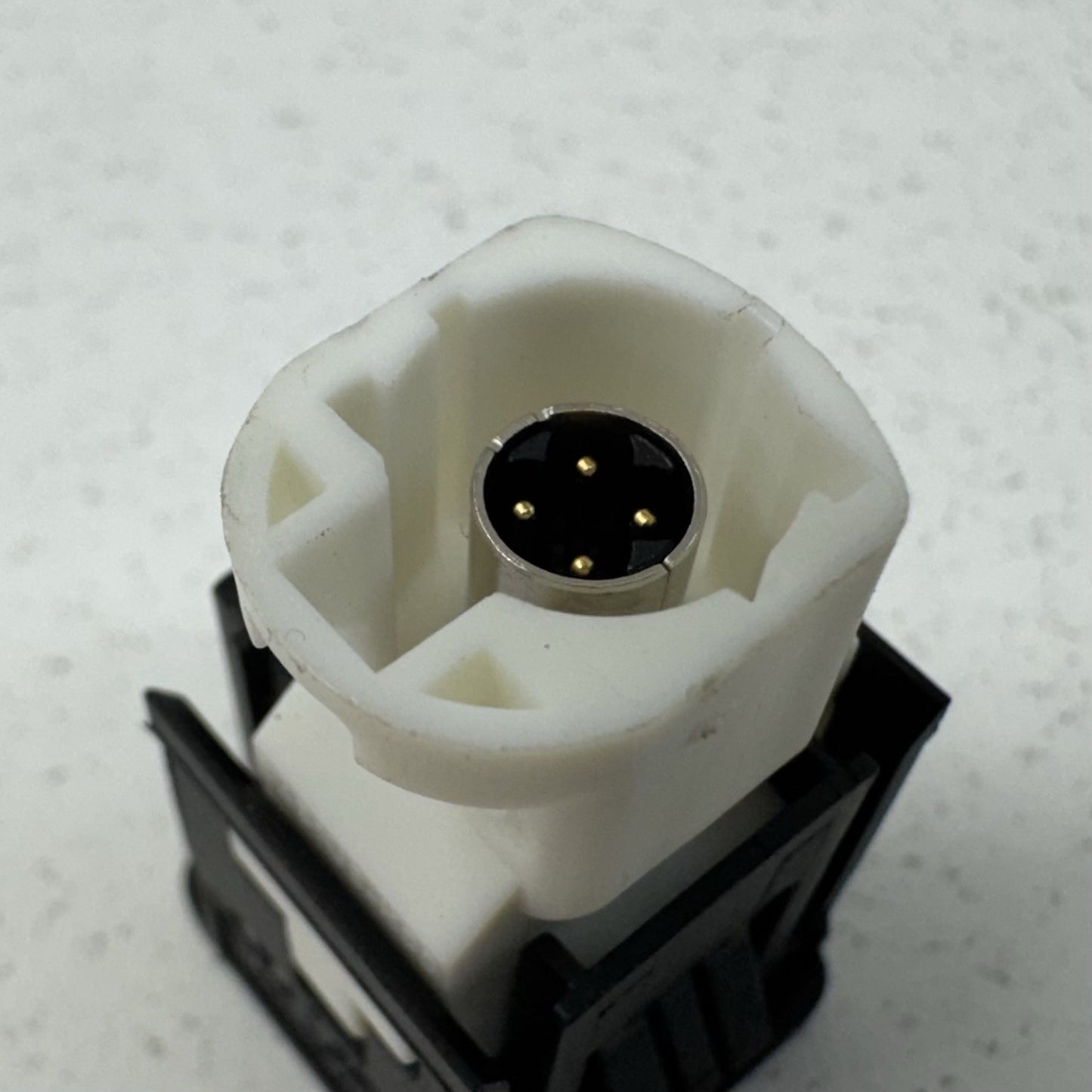 18-24 BMW G01 G02 X3 X4 USB AUX-IN Port Audio Input Socket Unit 9229294 OEM