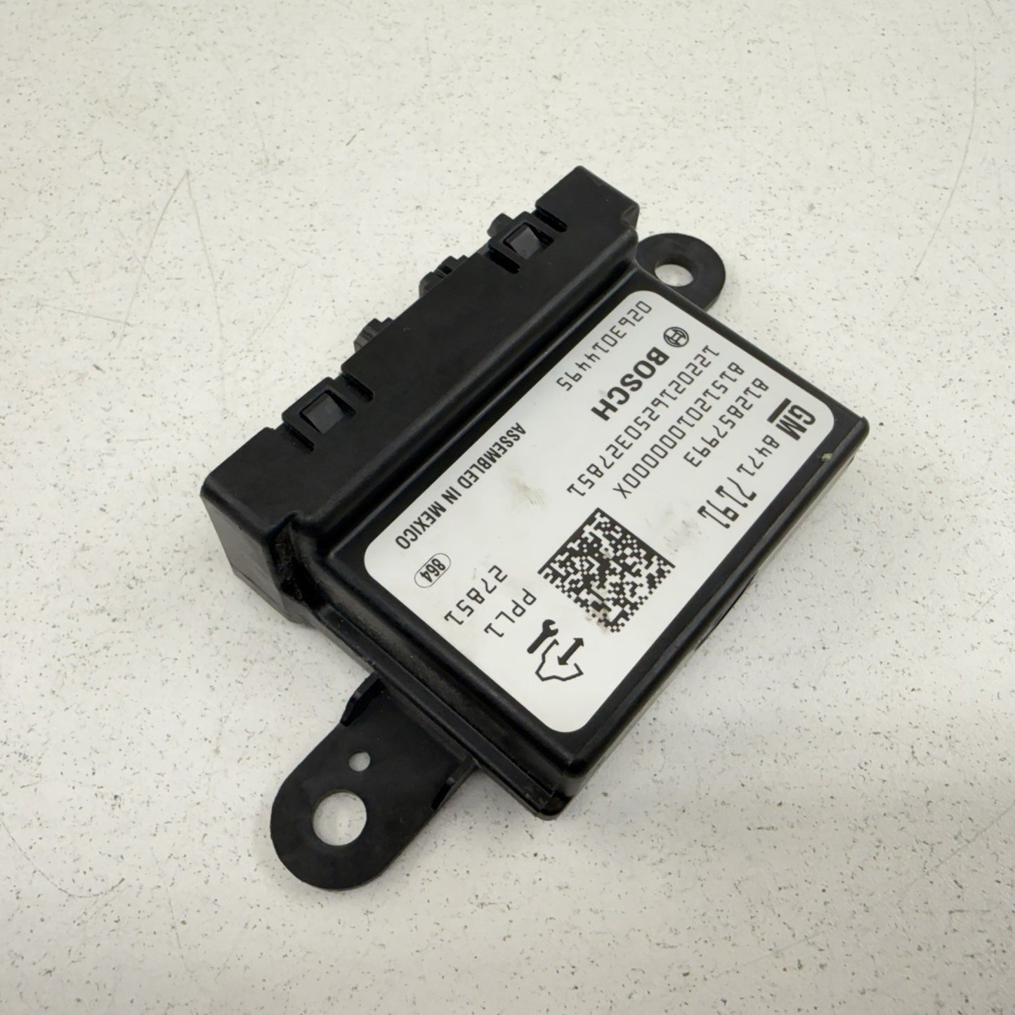 17-24 Chevrolet Camaro ZL1 Rear Parking Park Assist Control Module 84717191 OEM