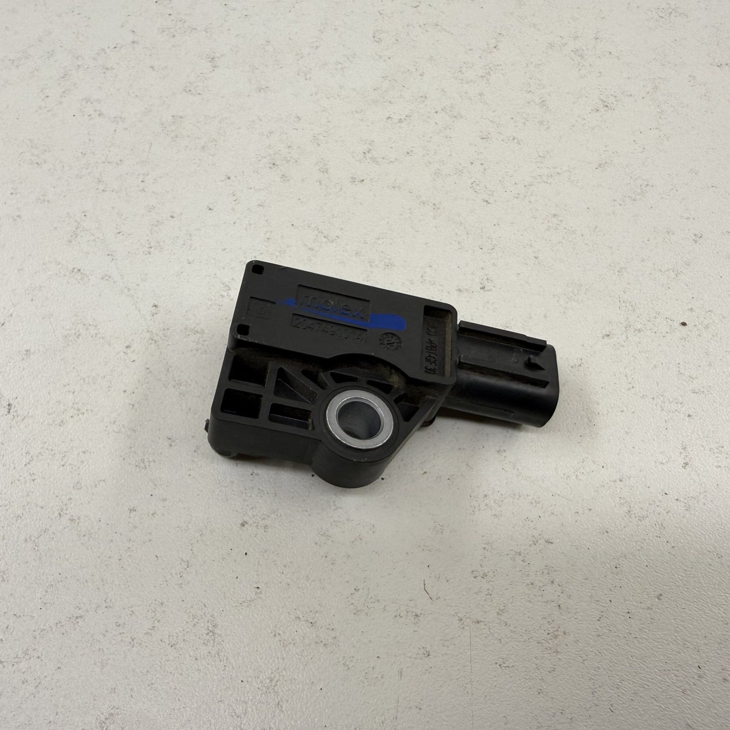 2022-2024 Rivian R1S R1T Acceleration Vibration Sensor 2047491007 OEM
