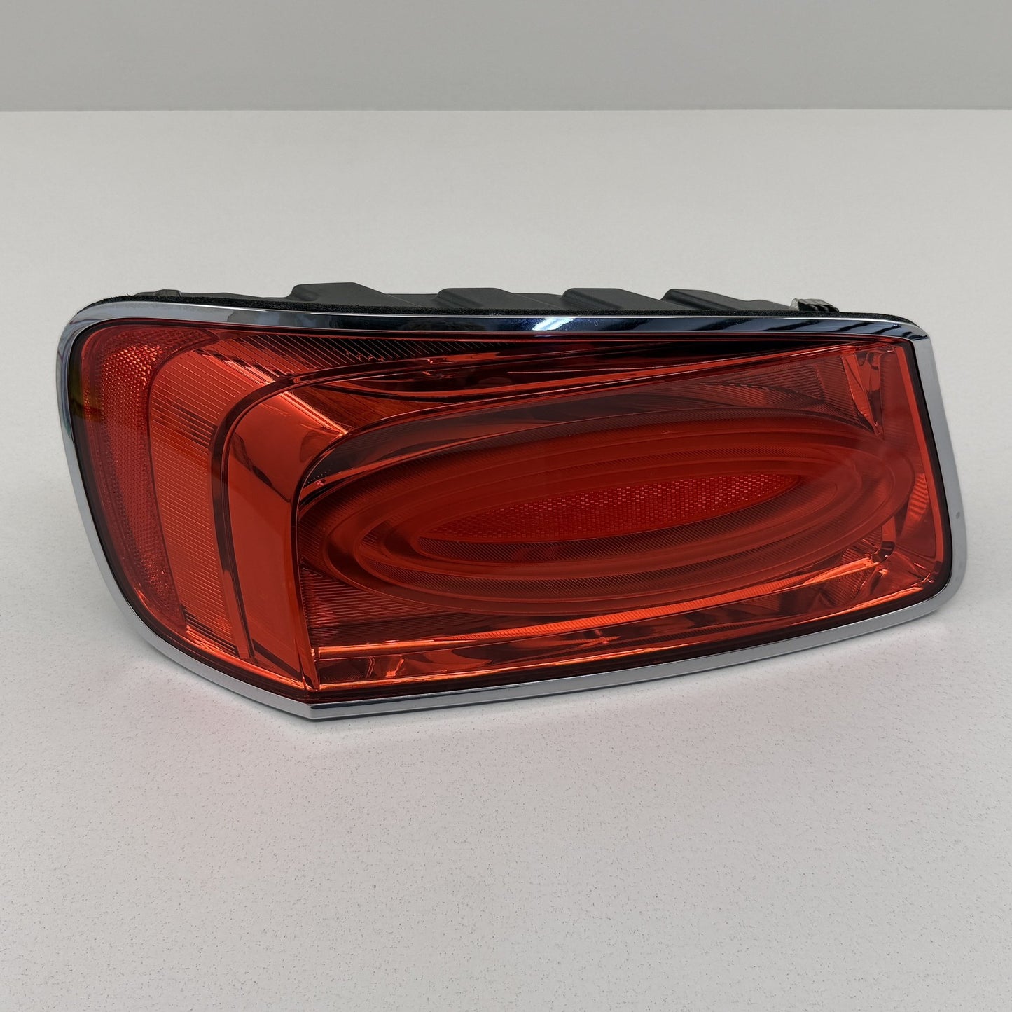 2014-2018 Bentley Flying Spur Left Rear LED Taillight Light Lamp 4W0945095J OEM