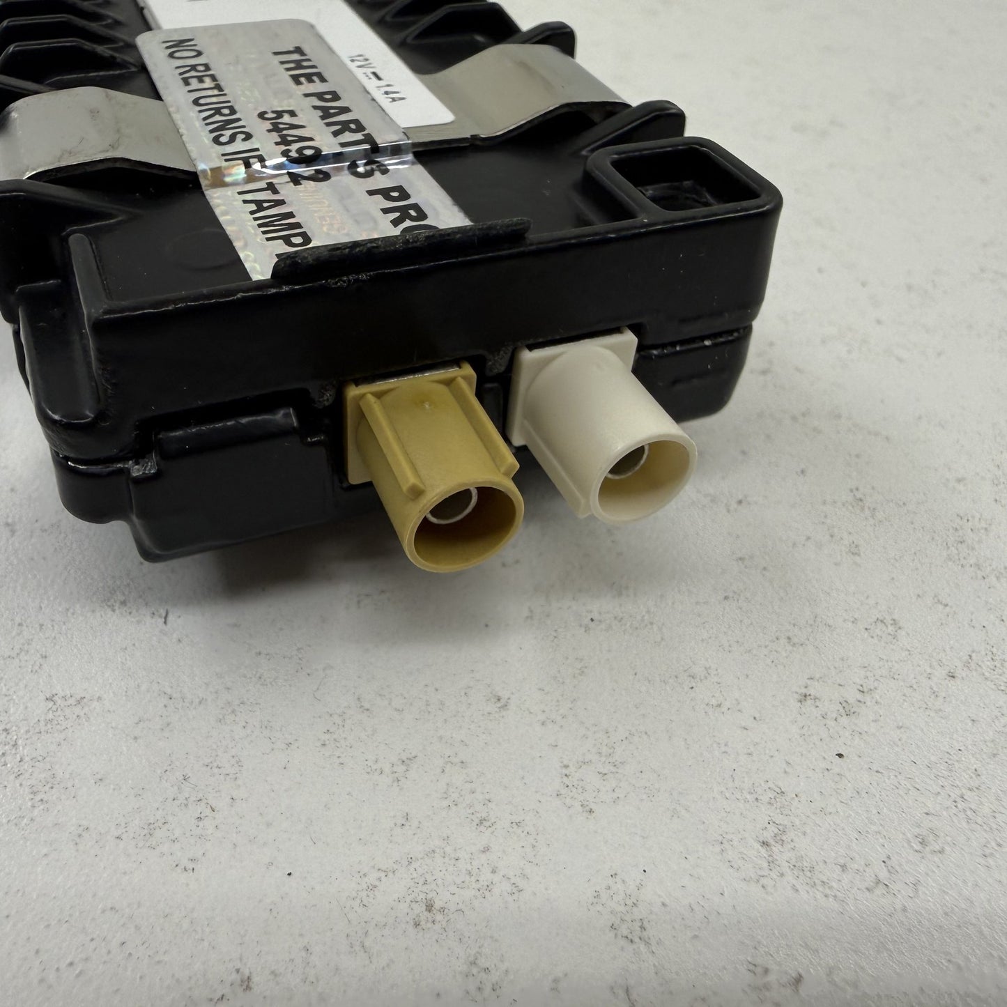 2022-2024 Rivian R1S R1T Antenna Amp Amplifier Control Module PT00039309-B OEM